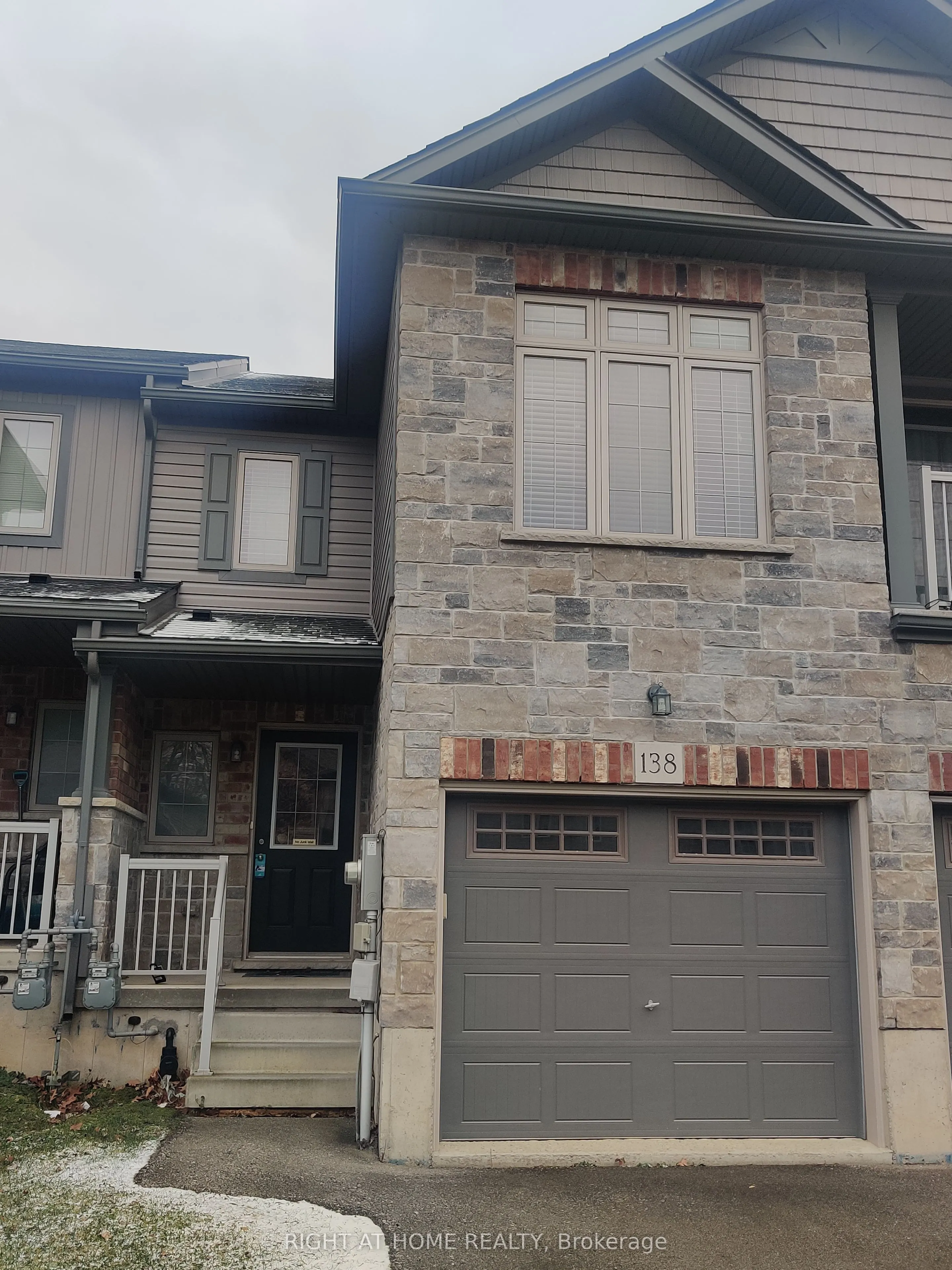138 Maitland Street