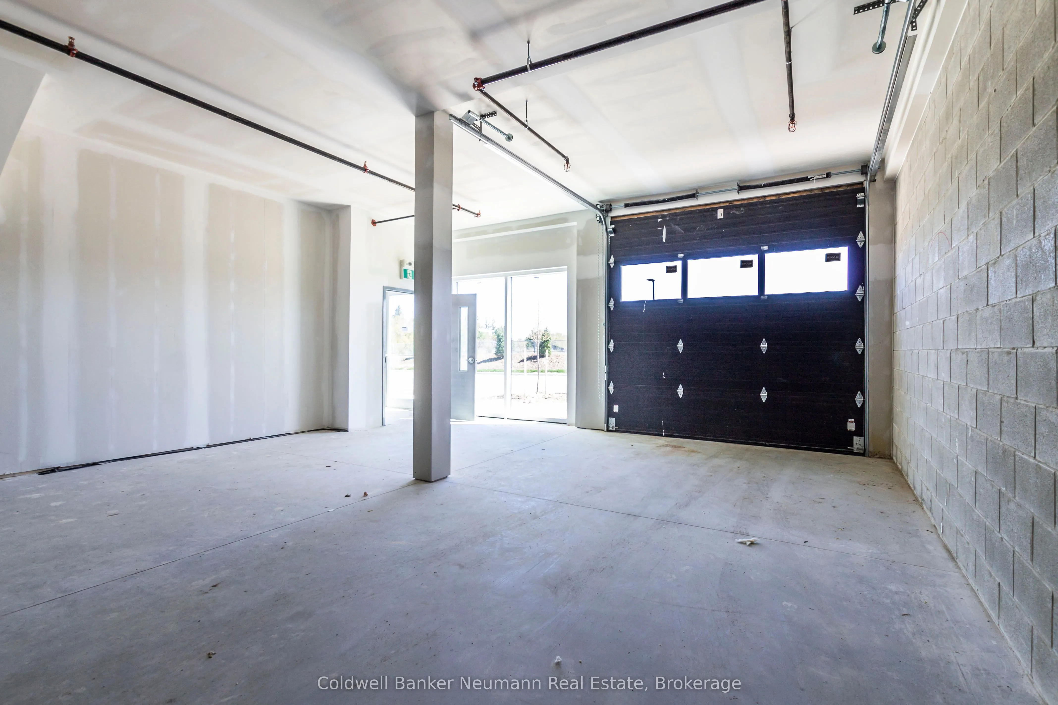 587 Hanlon Creek Boulevard, #23
