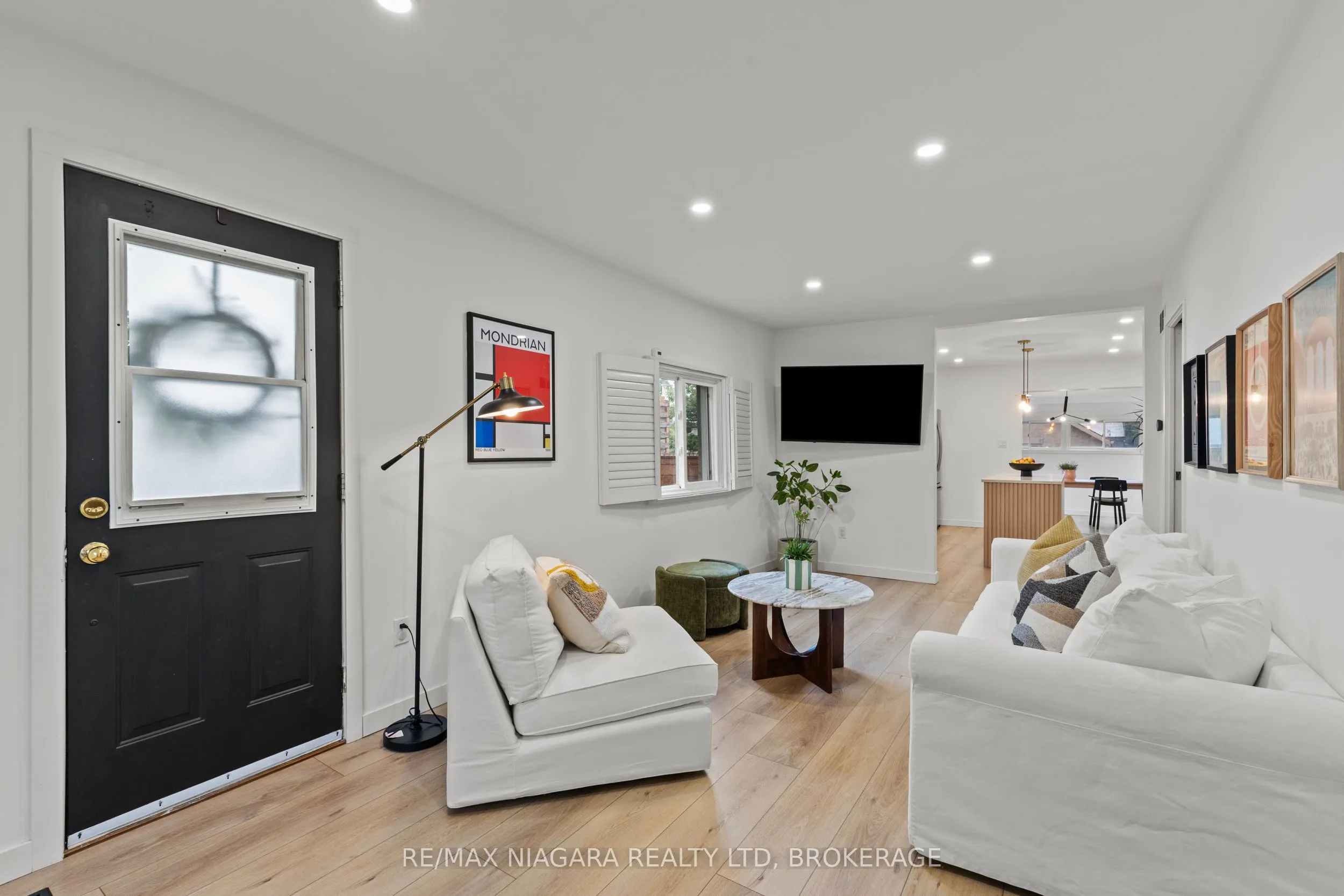9 Shelley Avenue