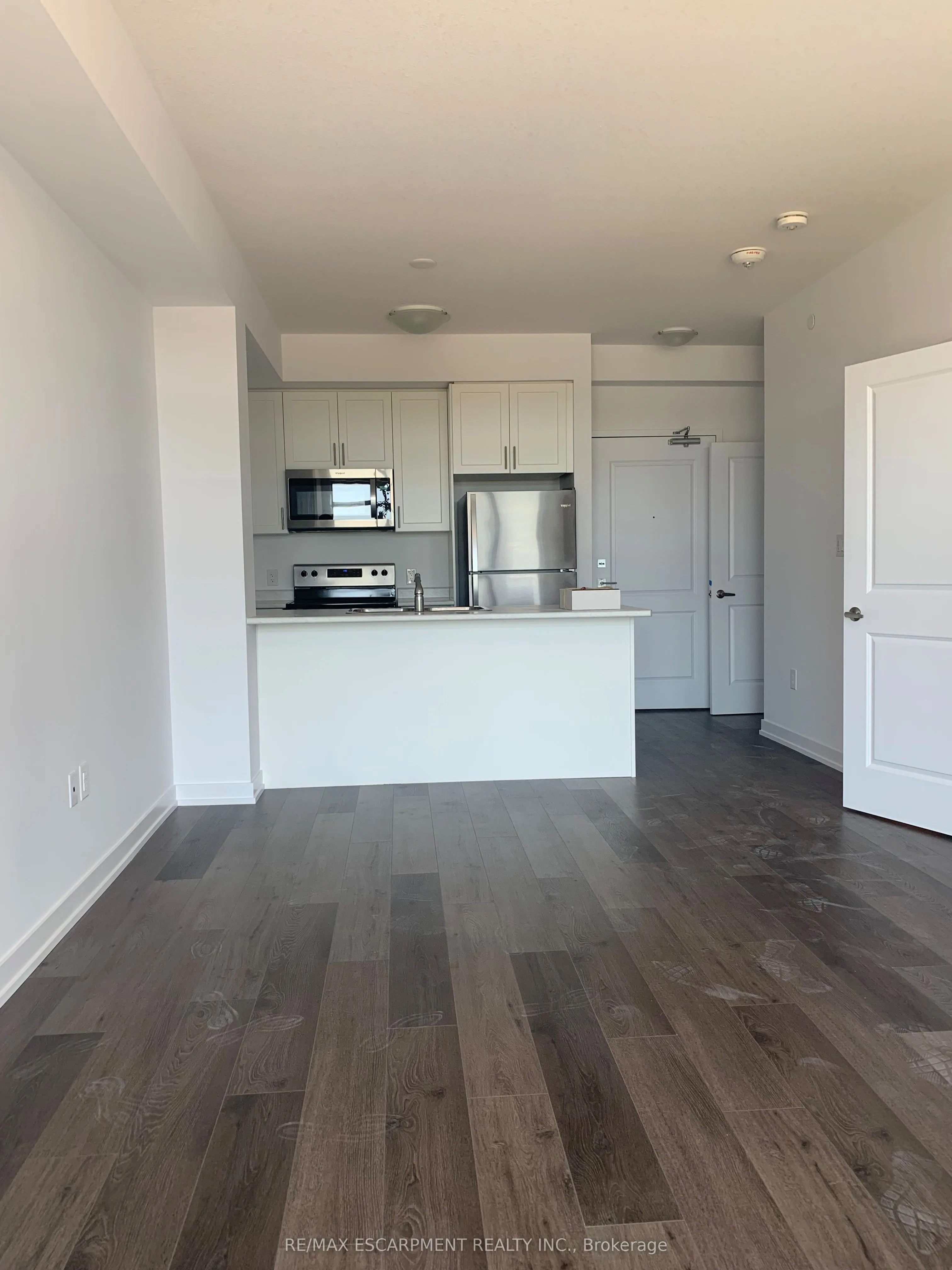 450 Dundas Street E, #703