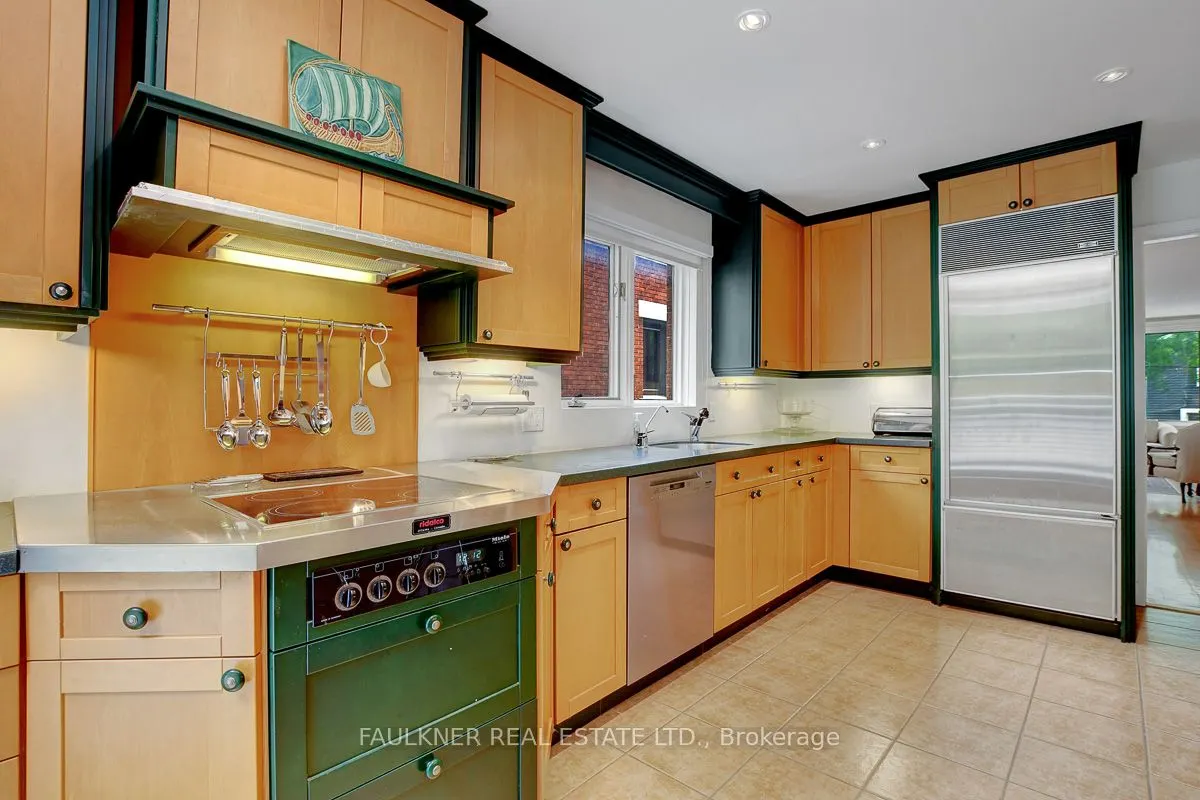 13A Windsor Avenue