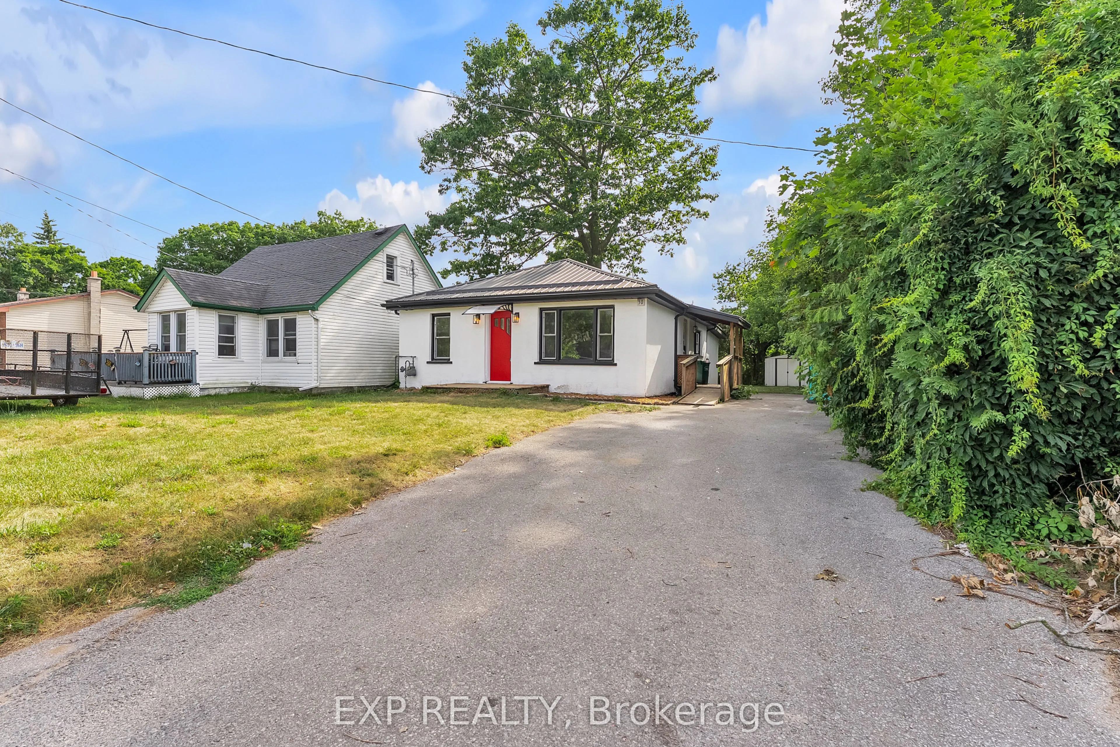 30 Leonard Avenue