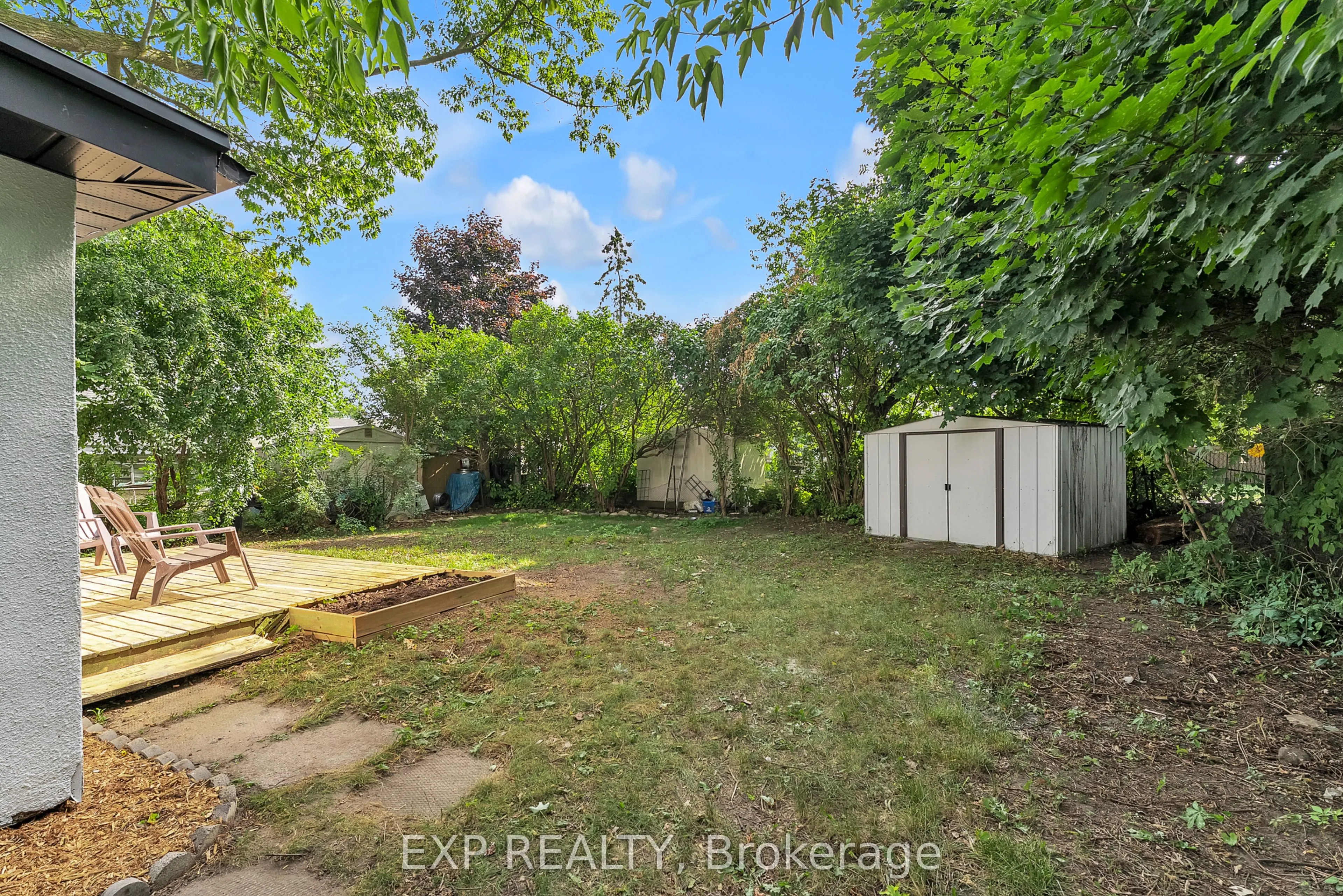 30 Leonard Avenue