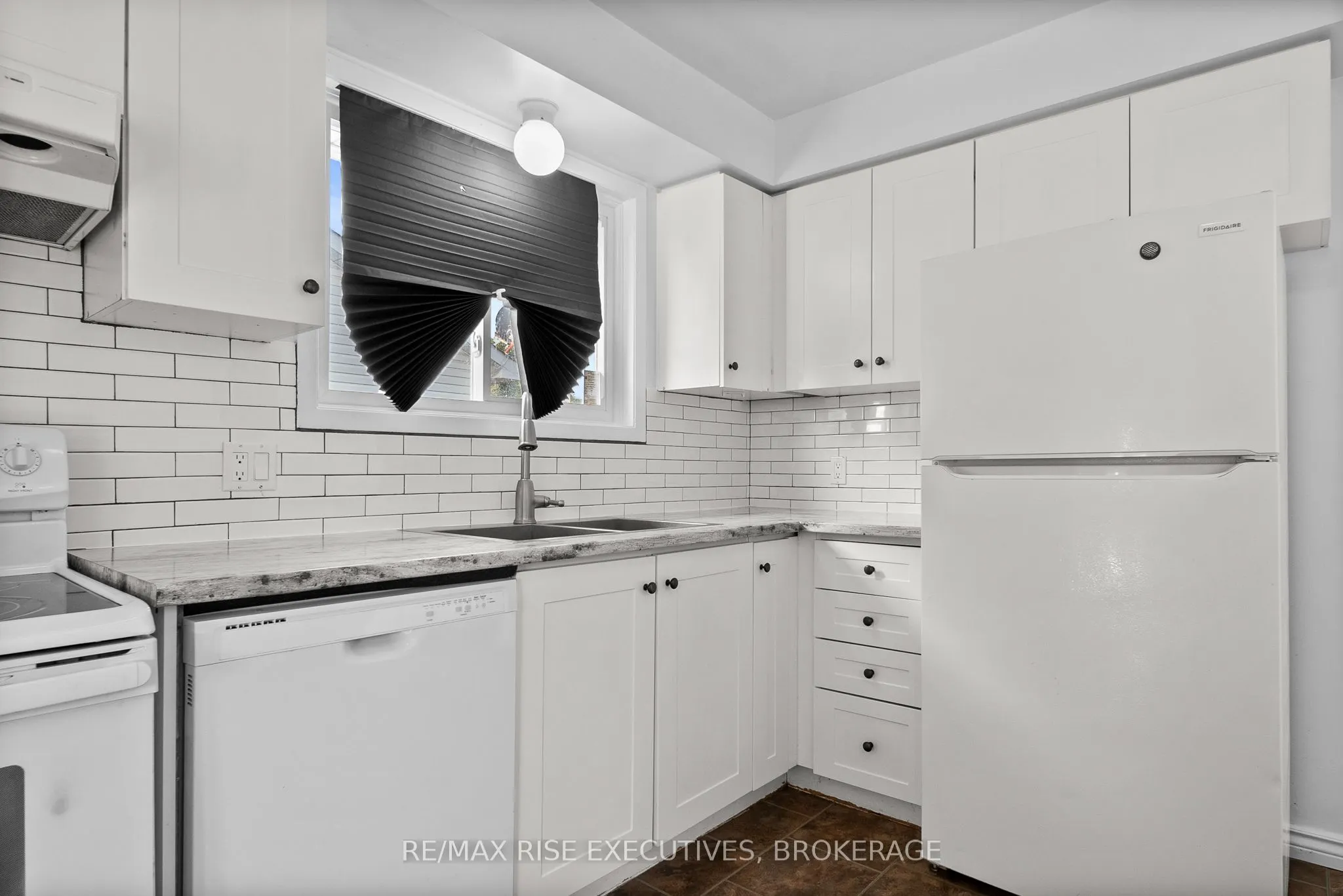 508 Grandtrunk Avenue