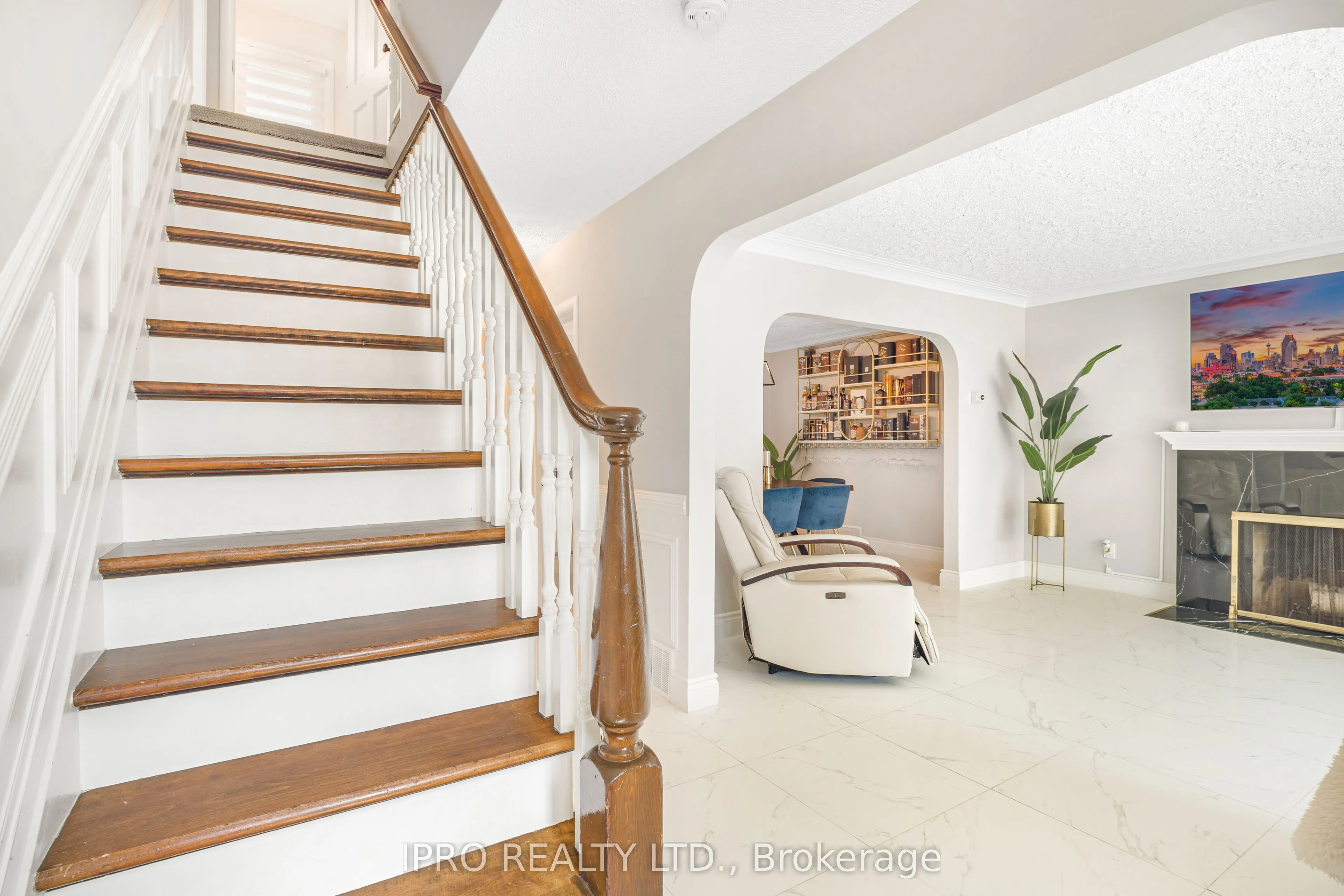 5177 Valley Way