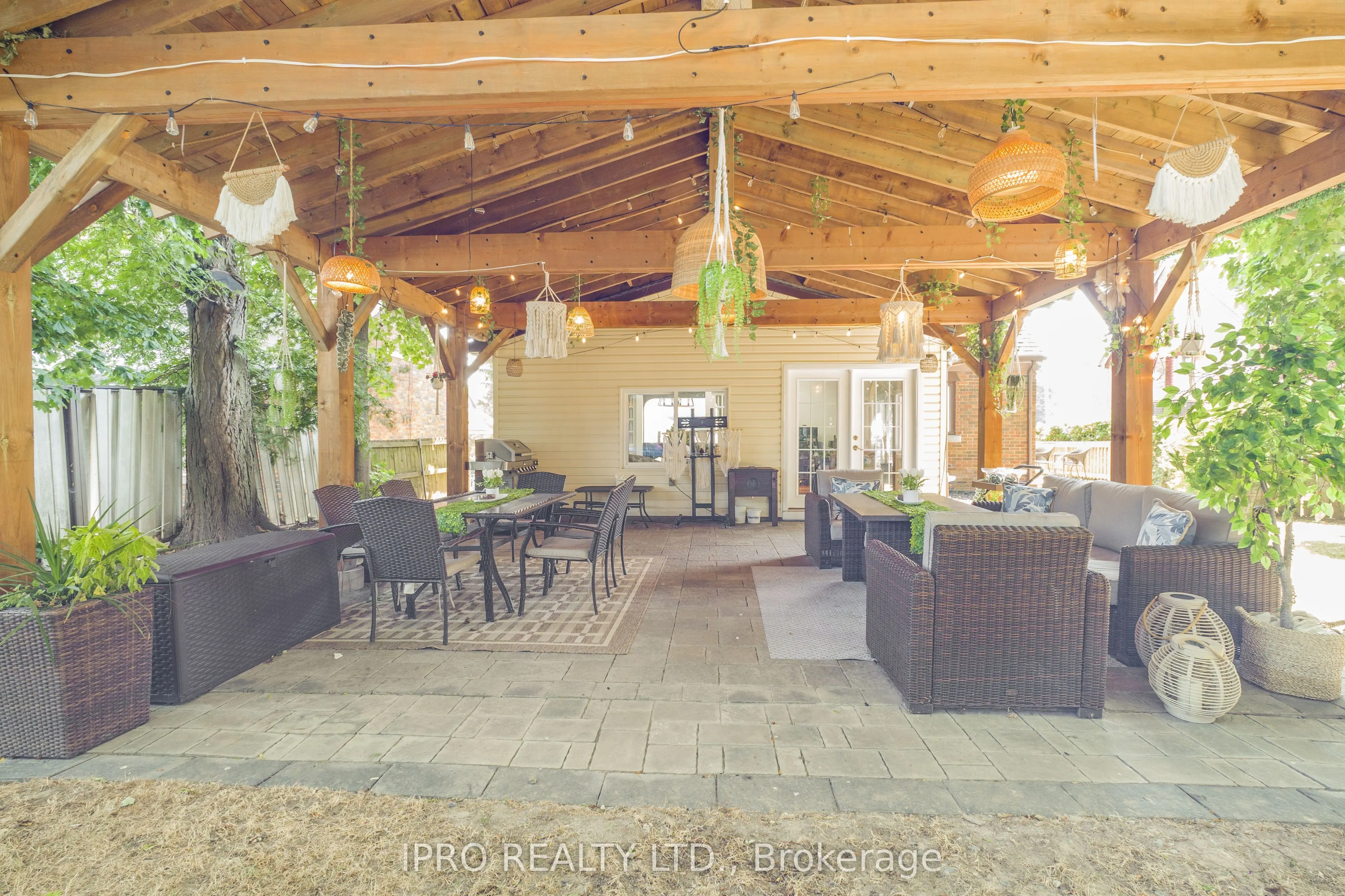 5177 Valley Way