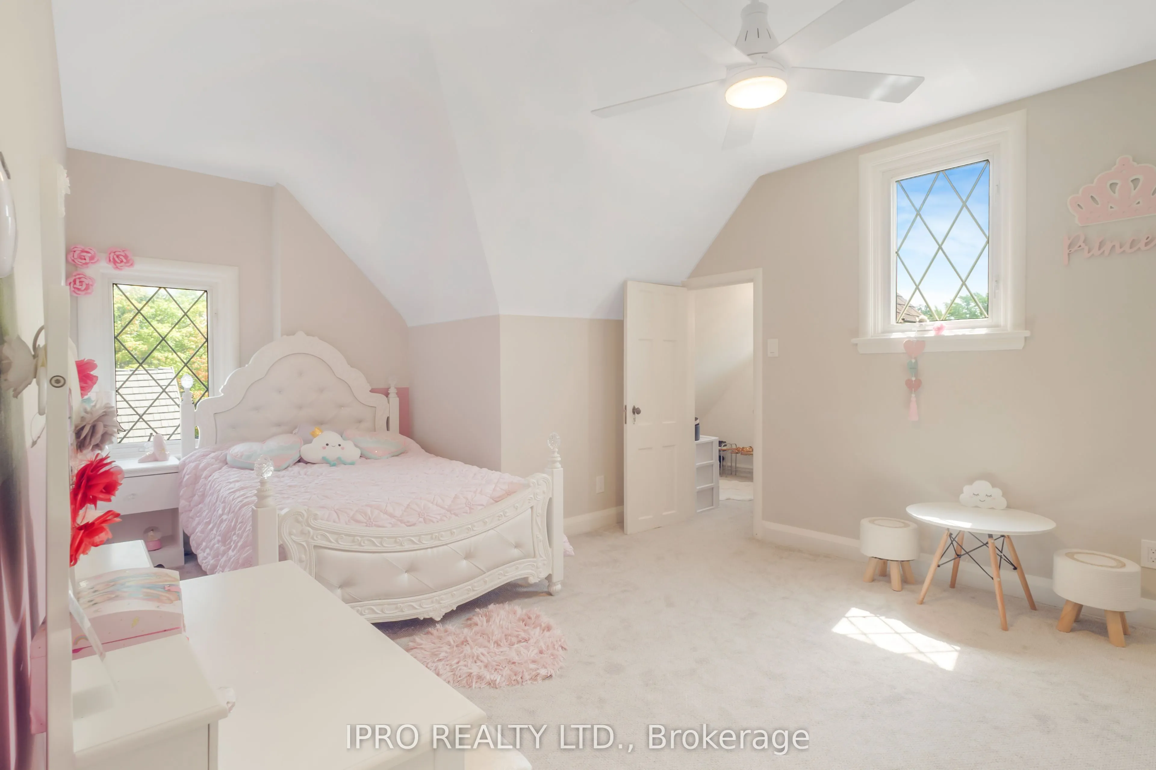 5177 Valley Way
