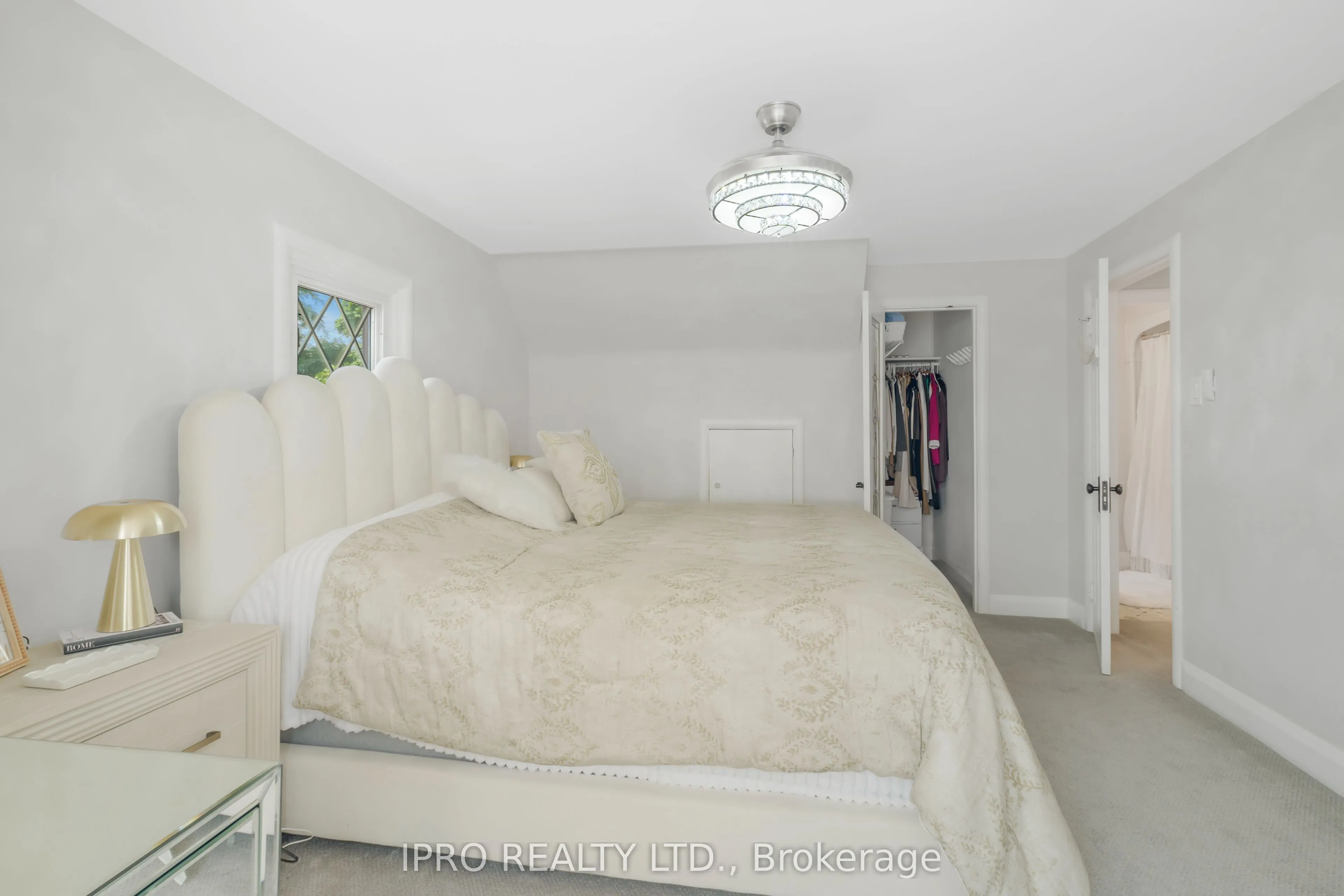 5177 Valley Way