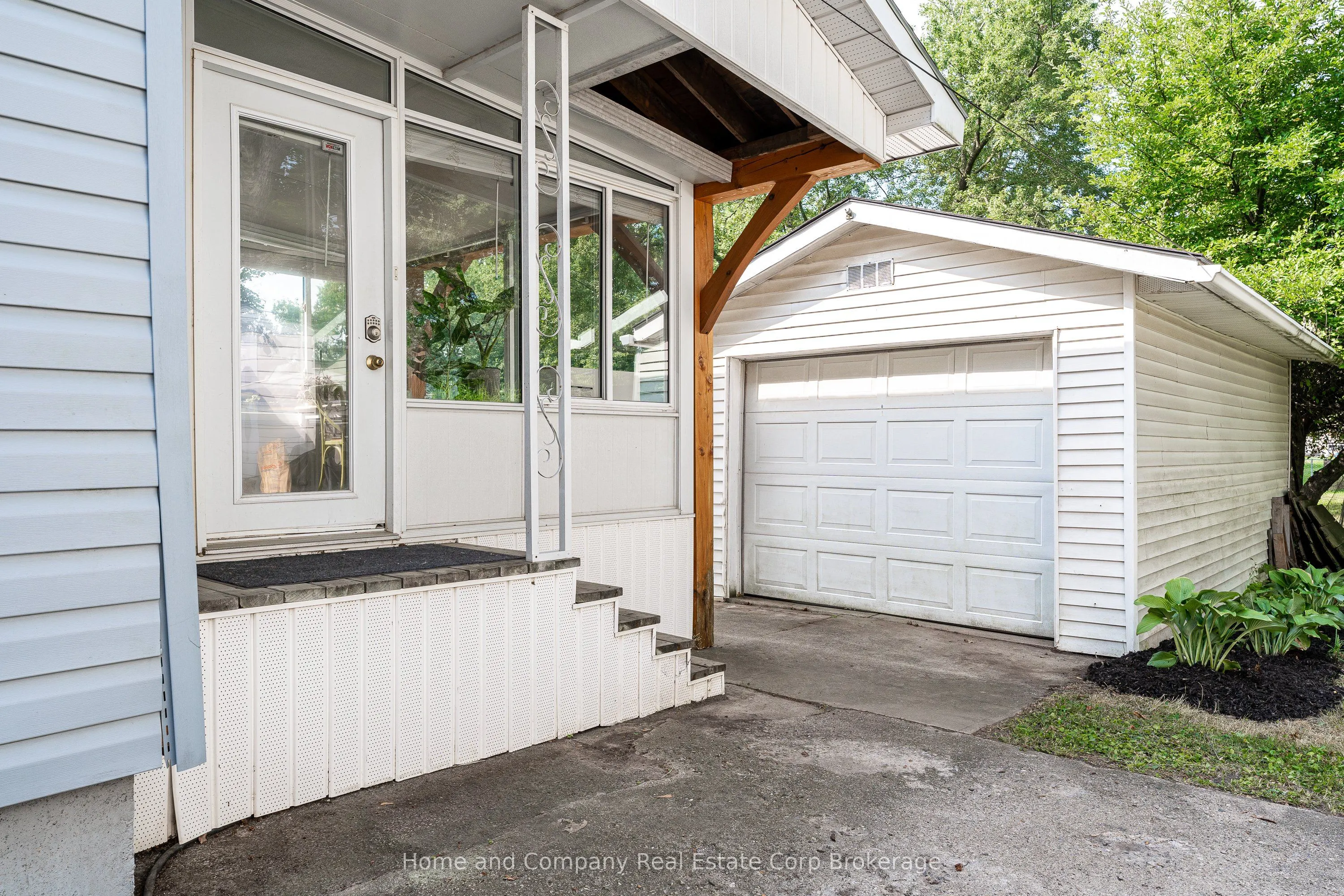 152 Mcnab Street
