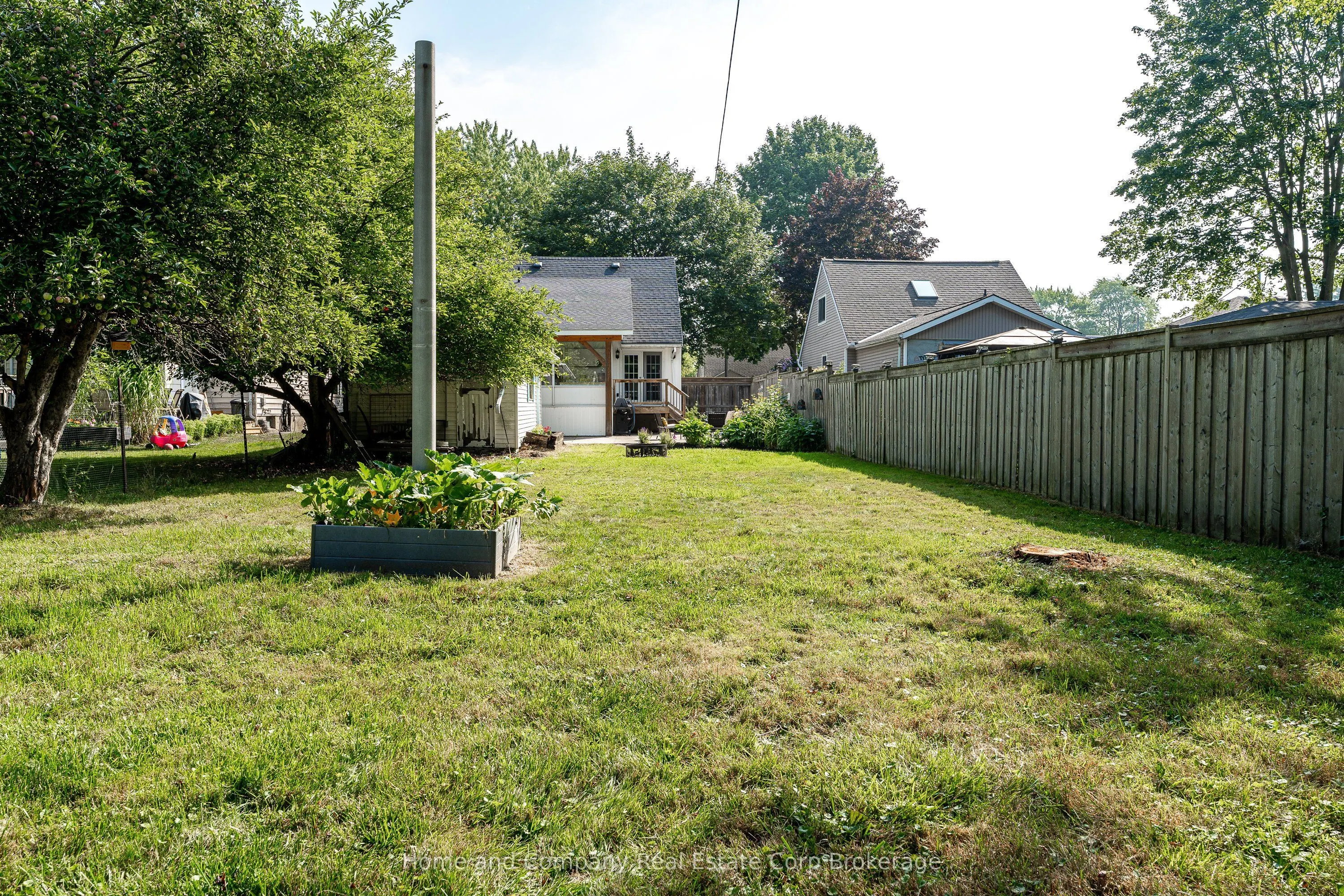 152 Mcnab Street