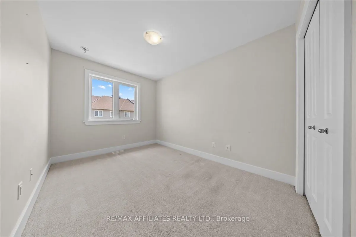 102 Hurdis Way
