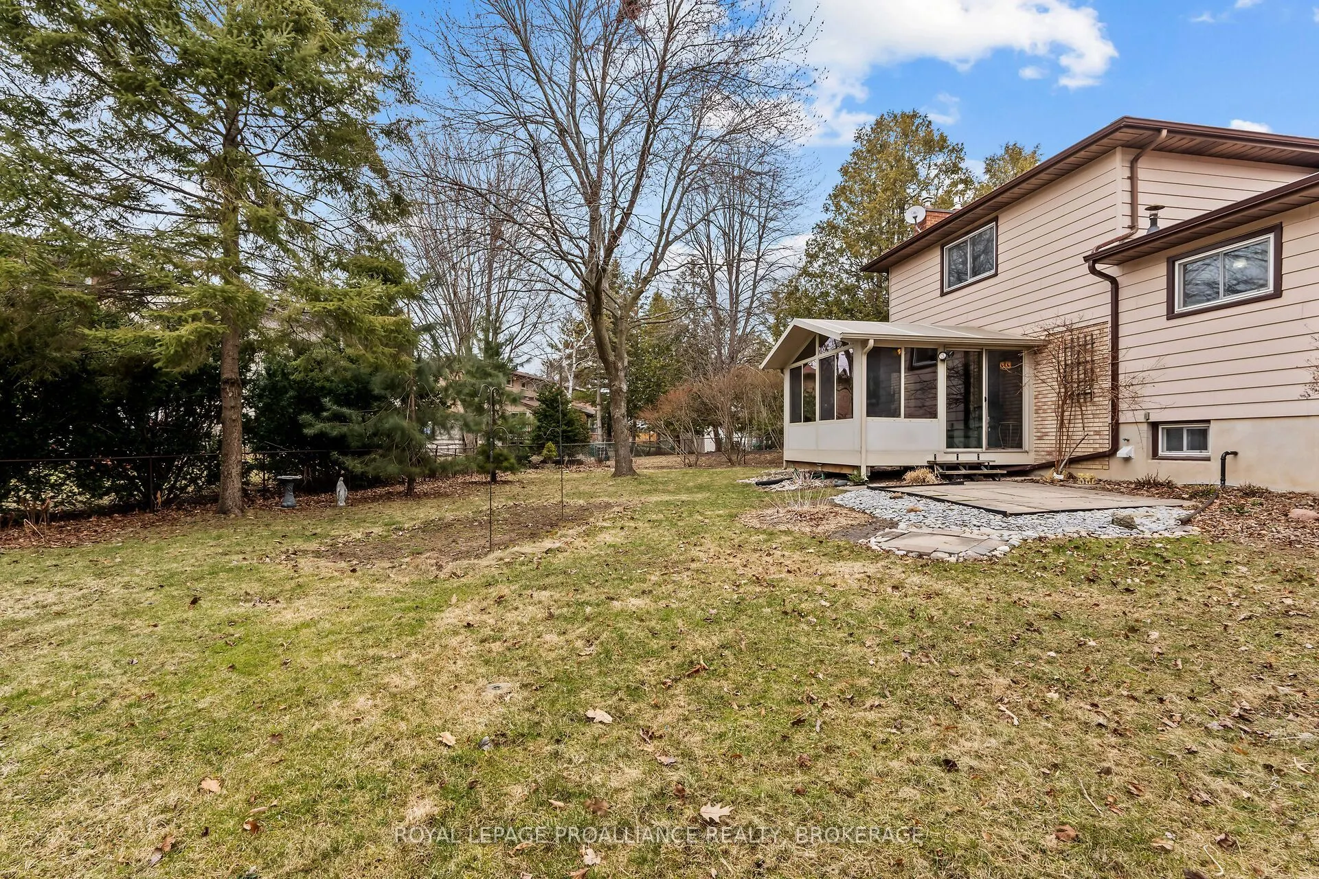 1045 Lawton Place