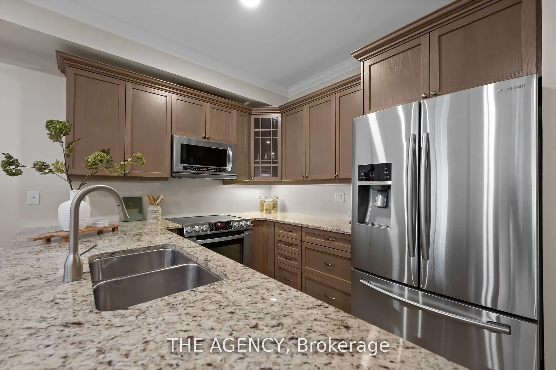 54 Nisbet Boulevard, #20