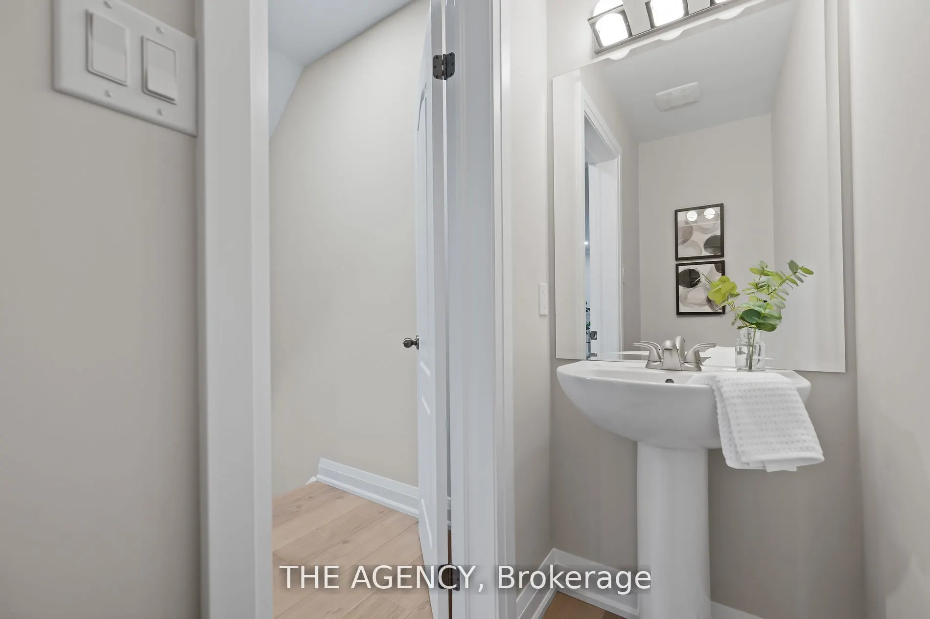 54 Nisbet Boulevard, #20