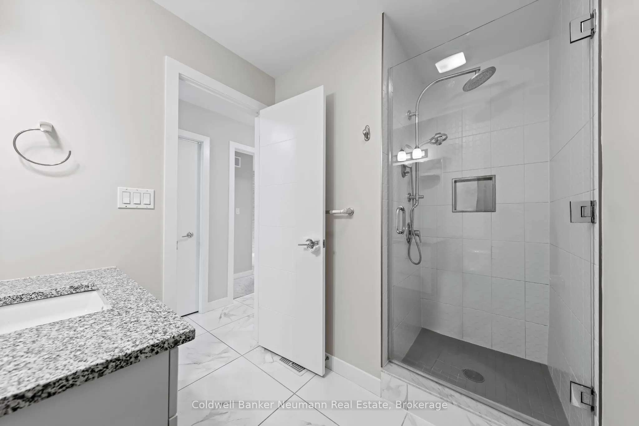 72 York Road, #4