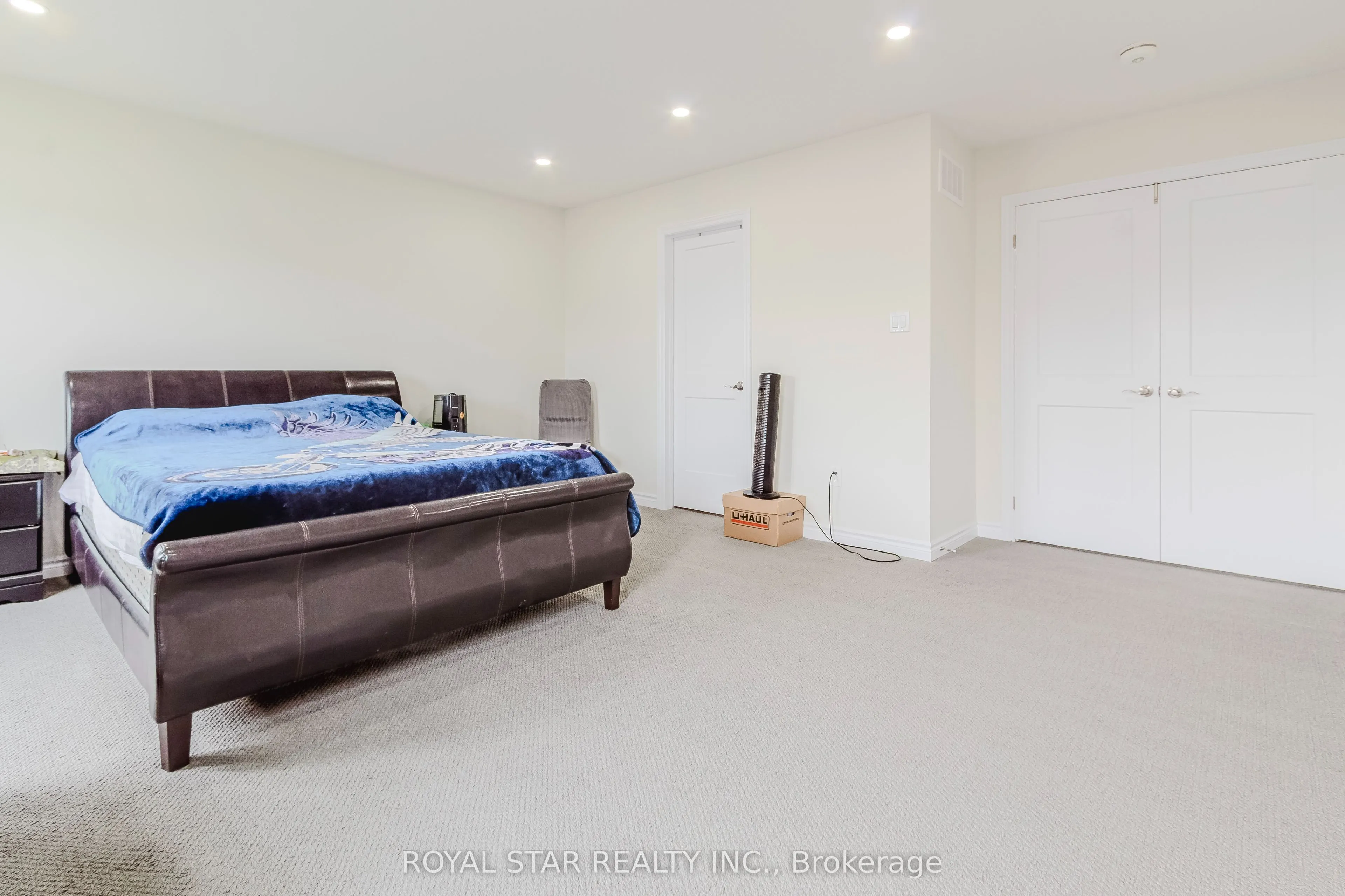 14 Heming Street