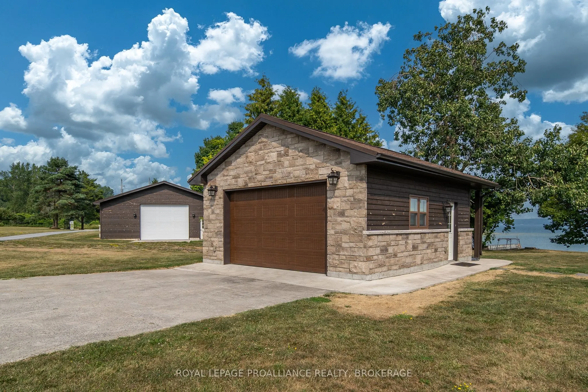199 & 213 Leone's Cove Lane