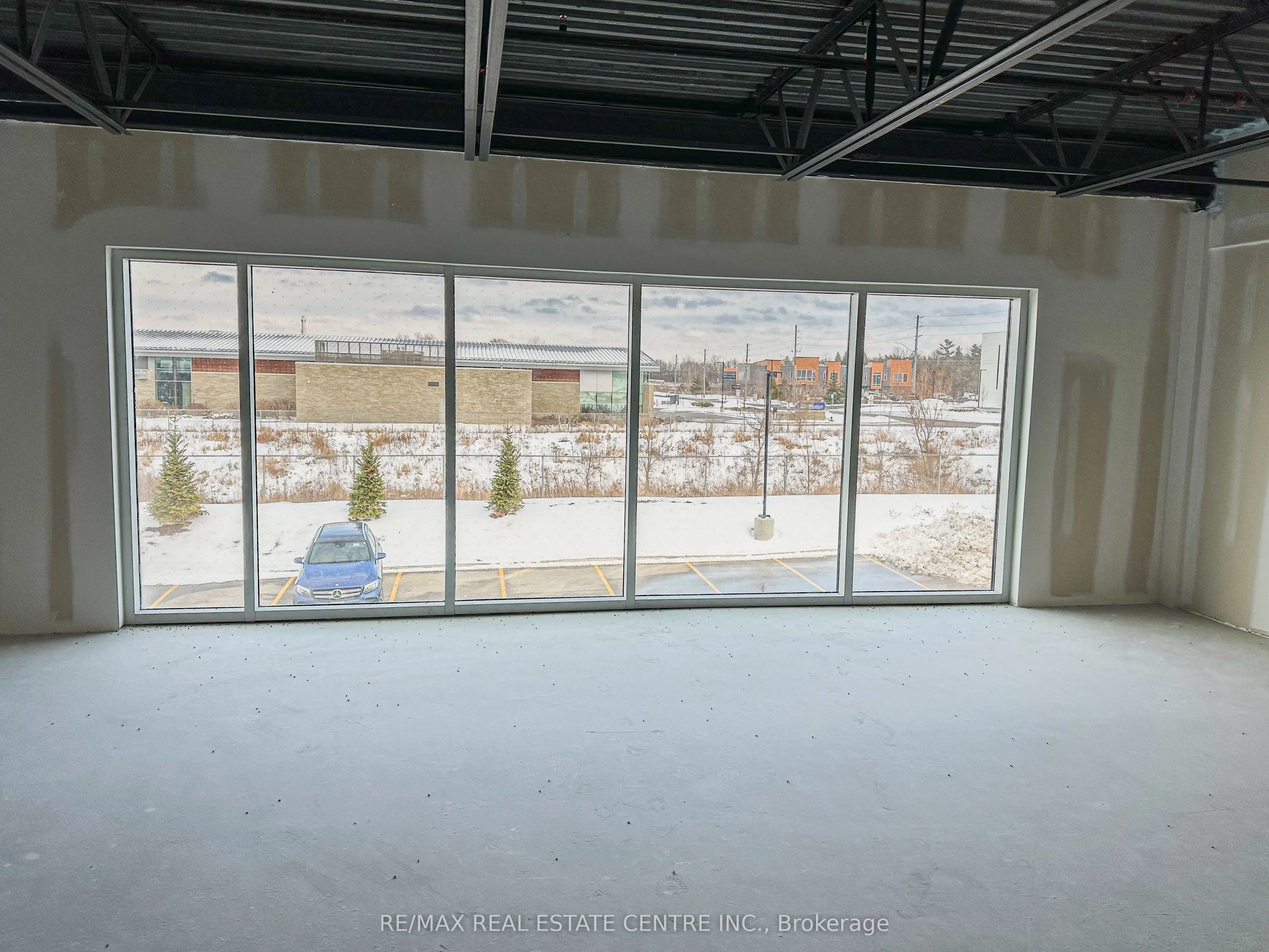 587 Hanlon Creek Boulevard, #17