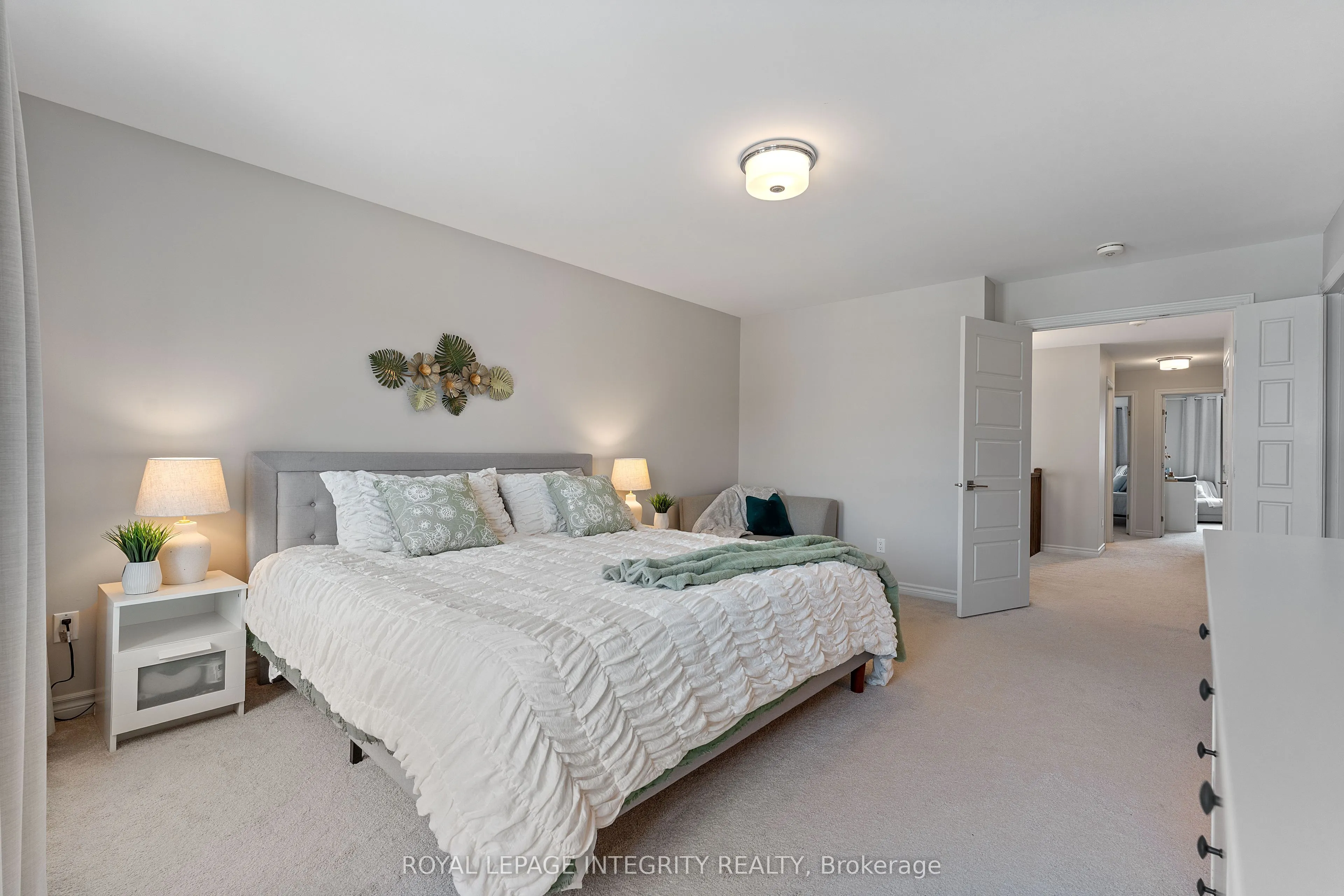 820 Clapham Terrace