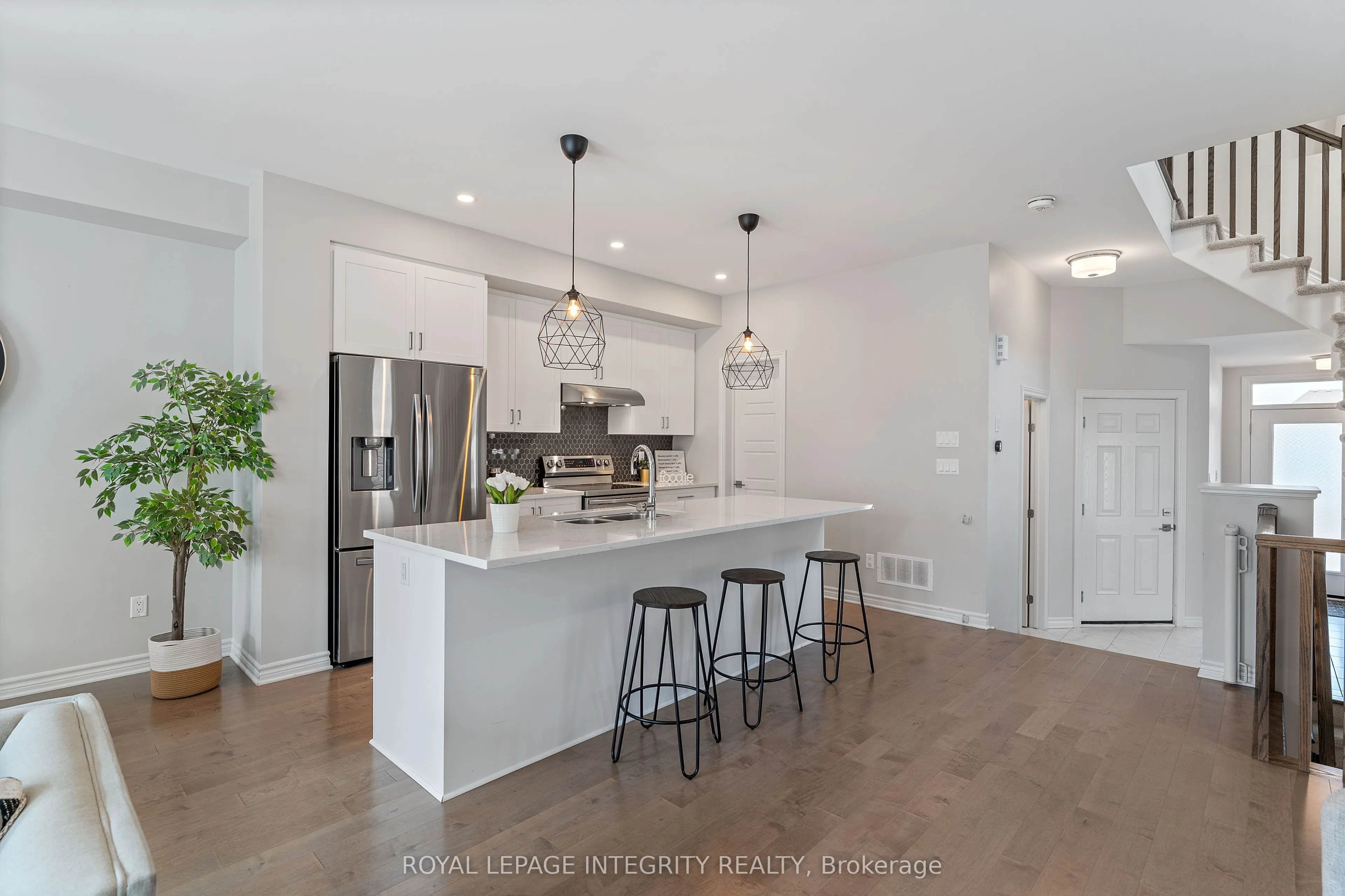 820 Clapham Terrace