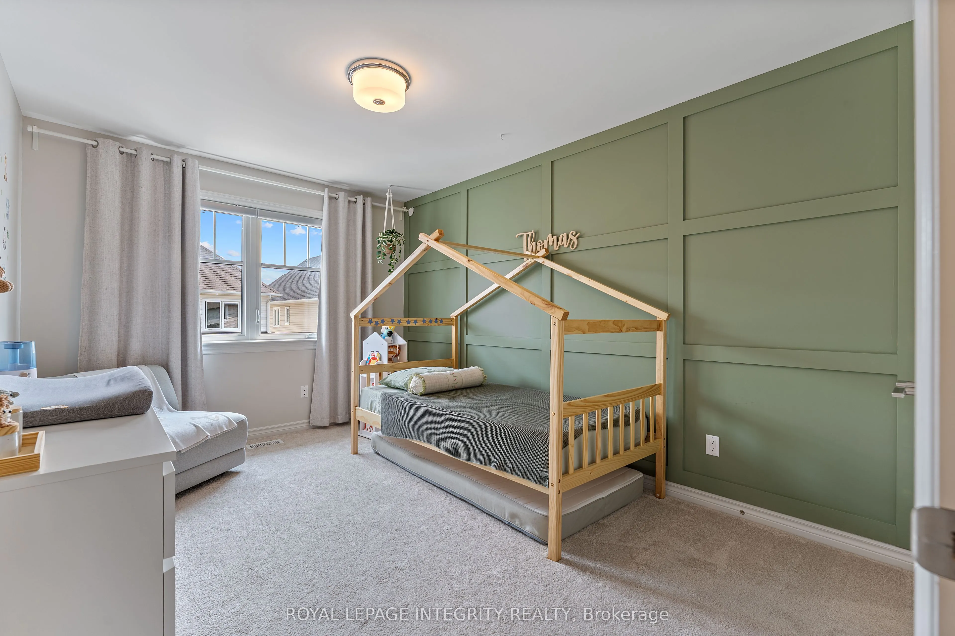 820 Clapham Terrace