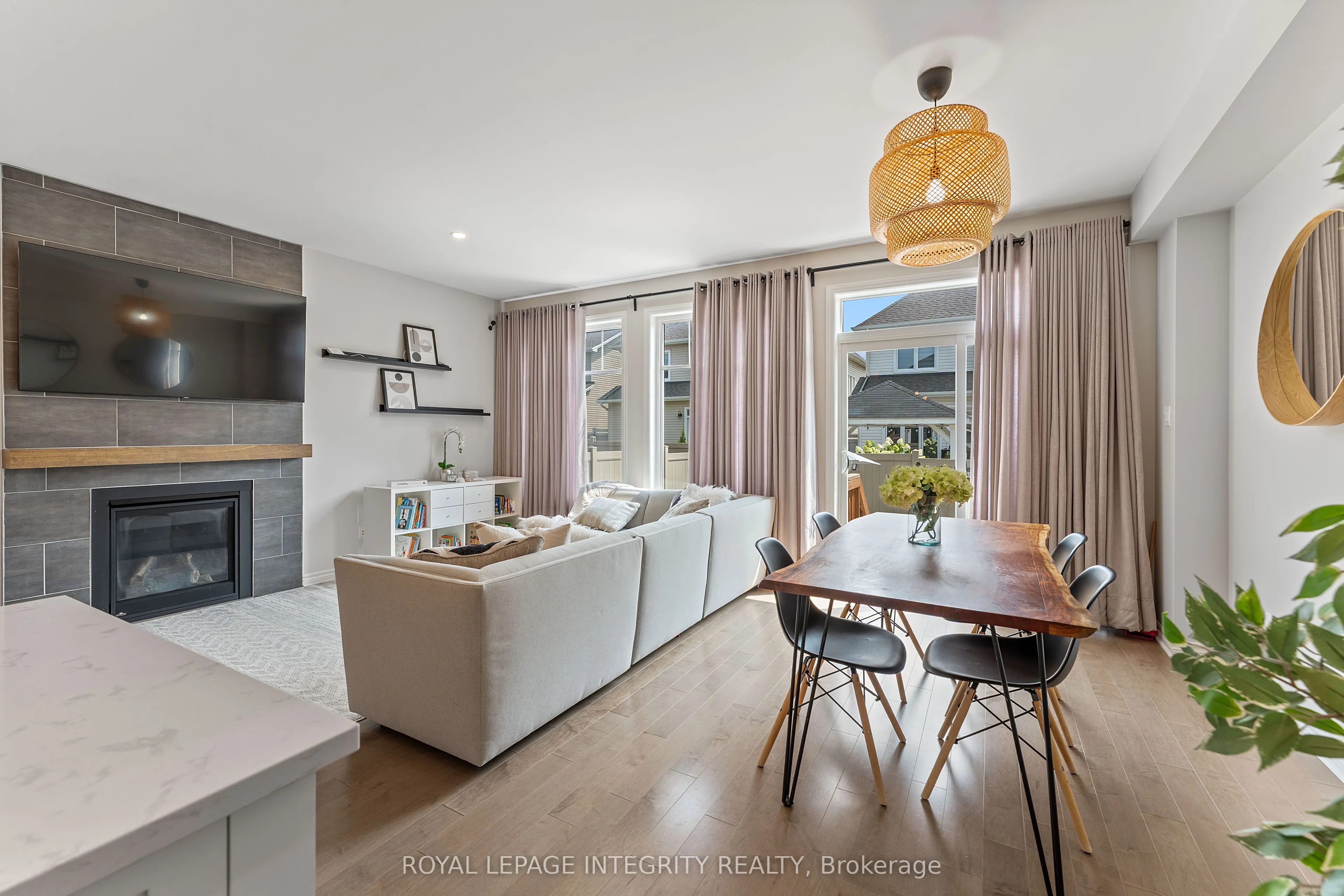 820 Clapham Terrace
