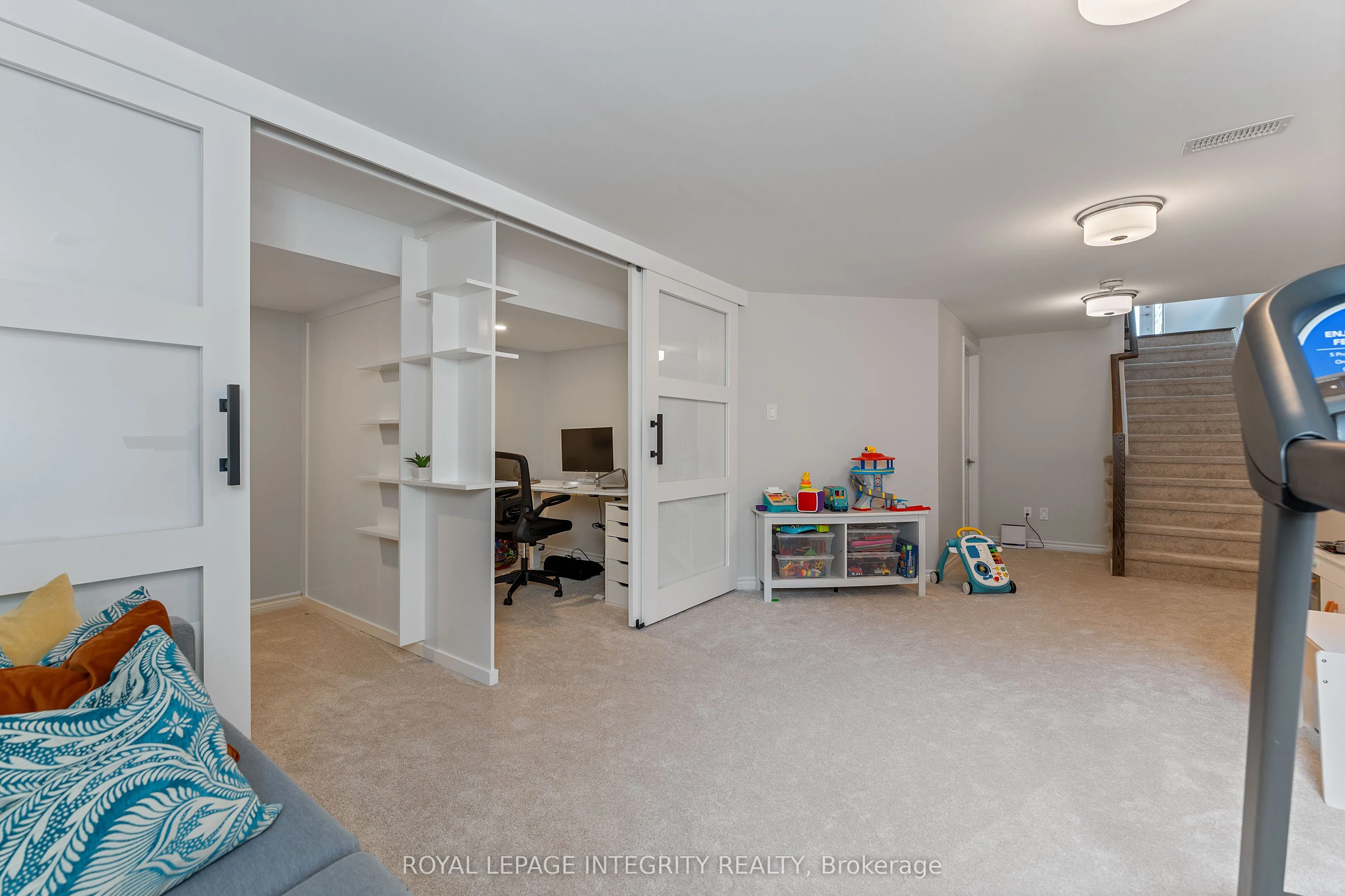 820 Clapham Terrace