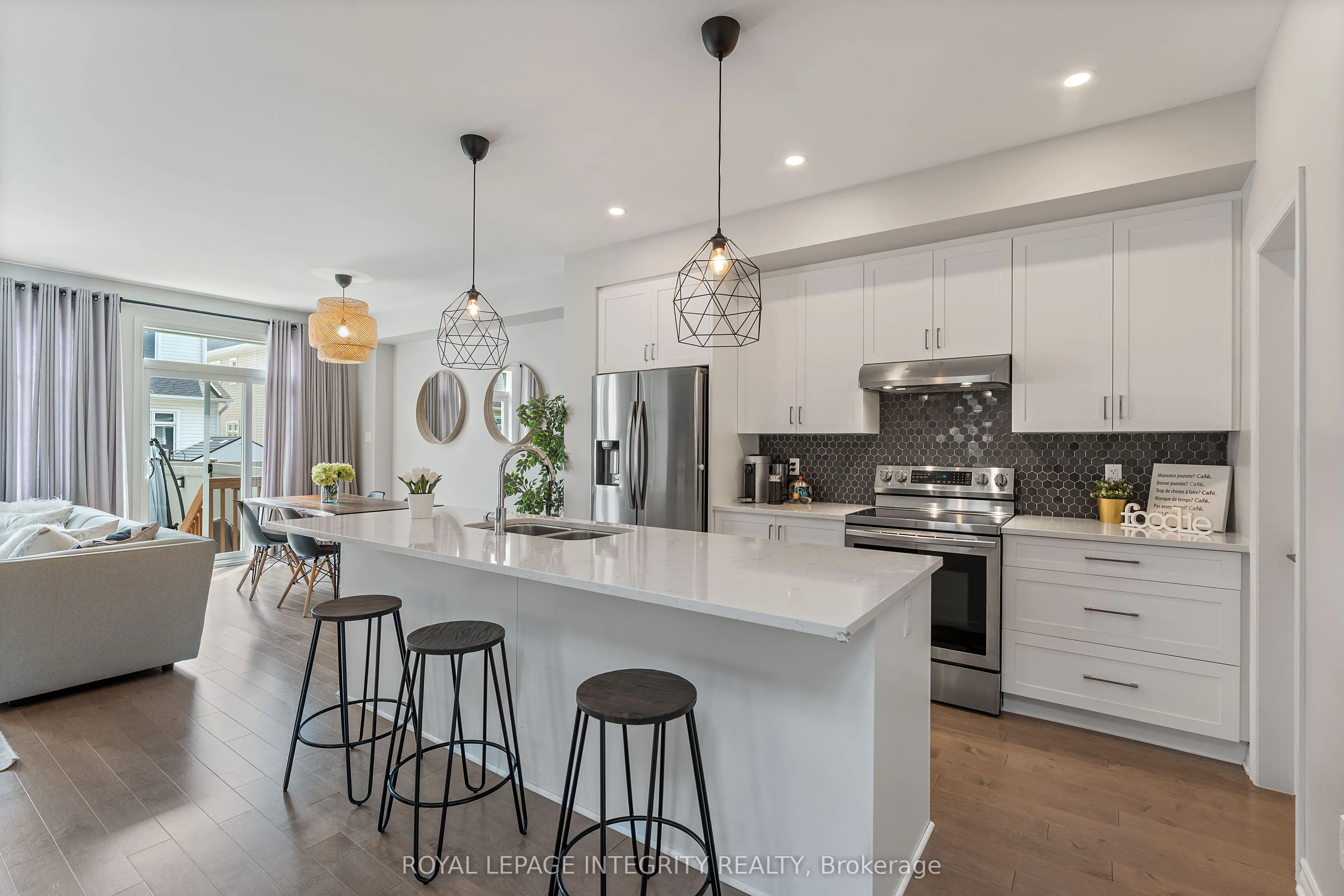 820 Clapham Terrace