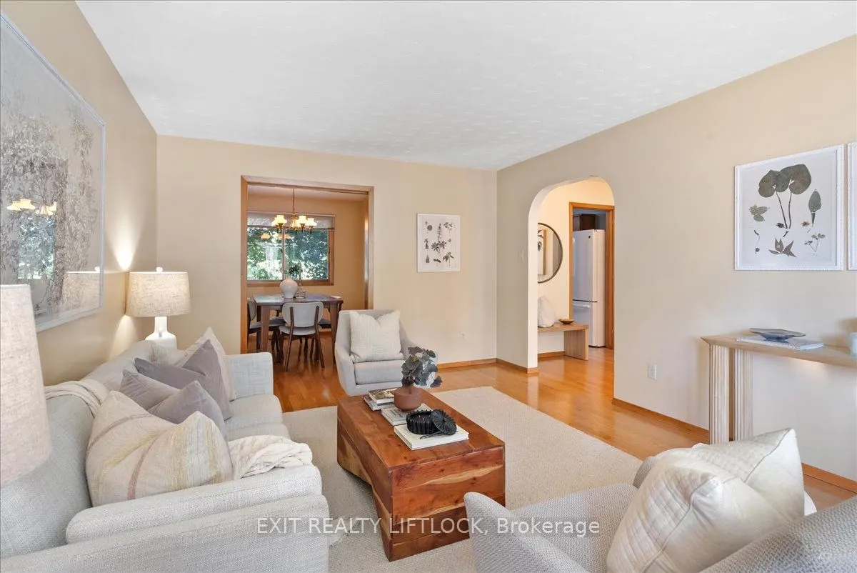 1540 Redwood Drive