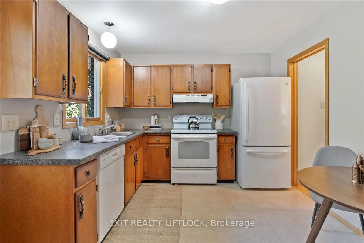 1540 Redwood Drive