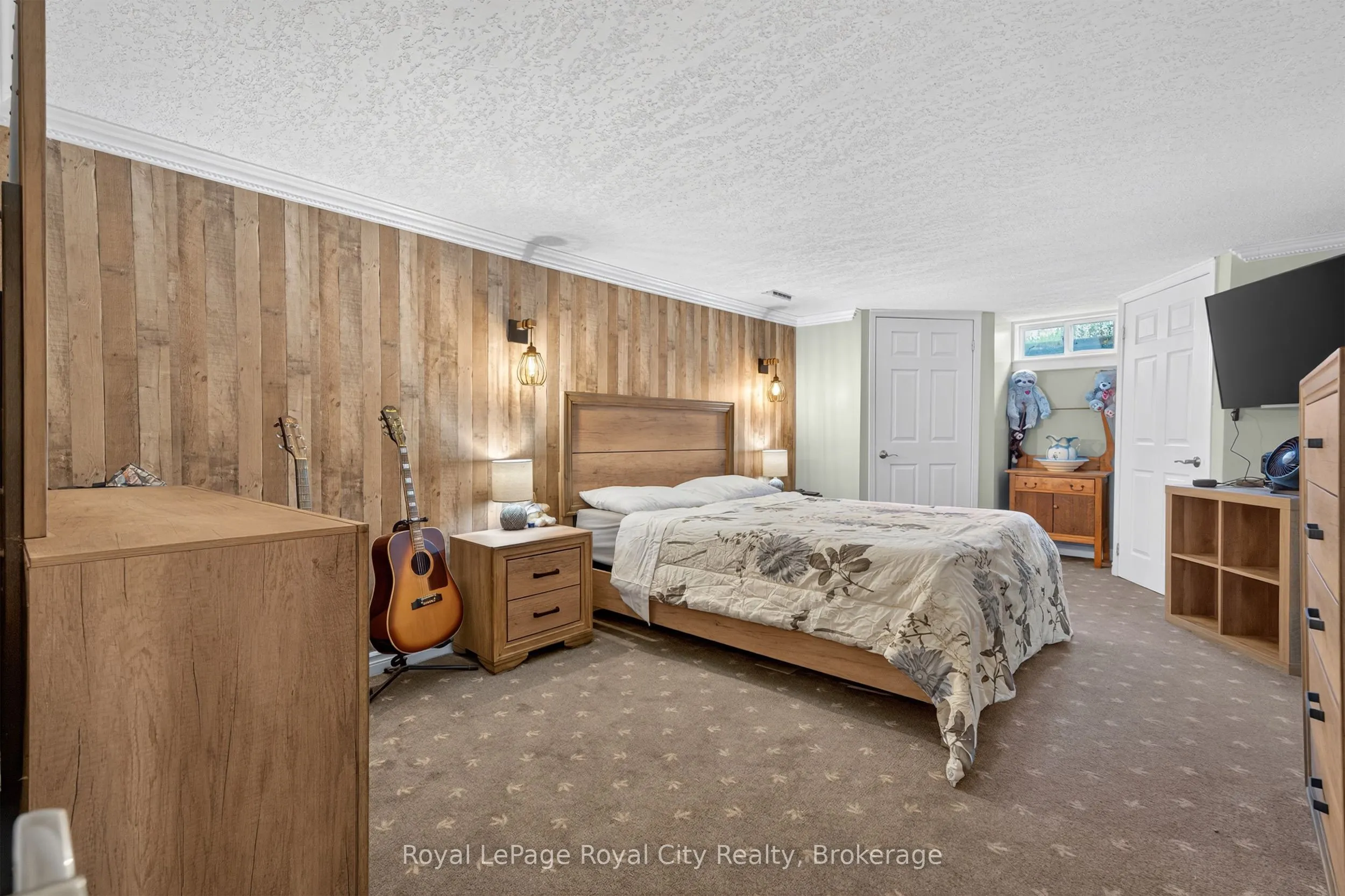 68 Sunset Boulevard