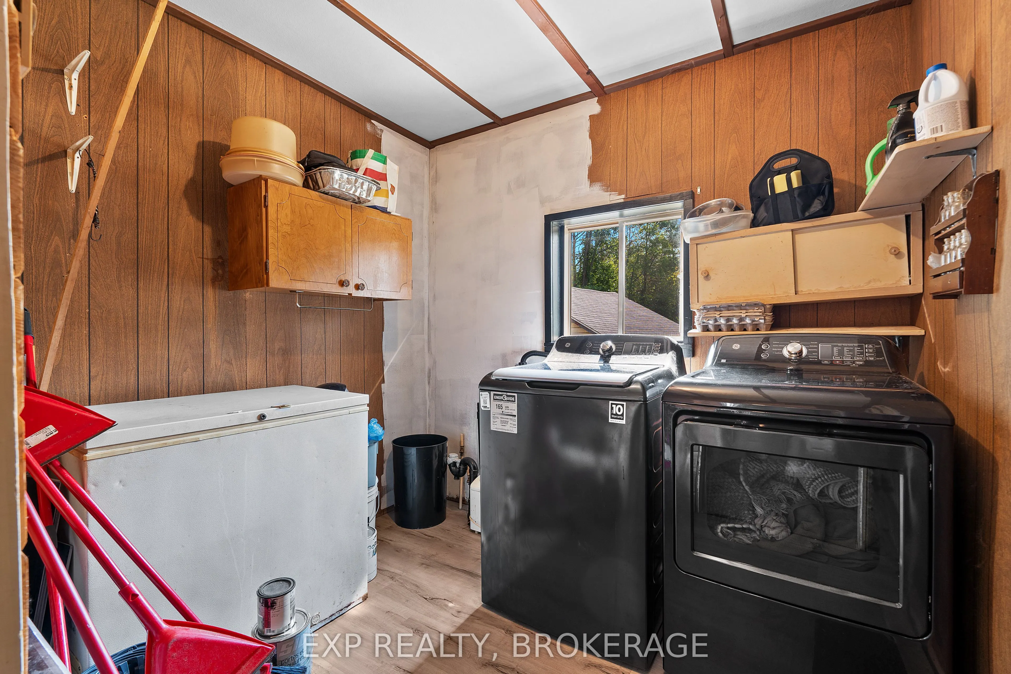 4 DENISON Drive