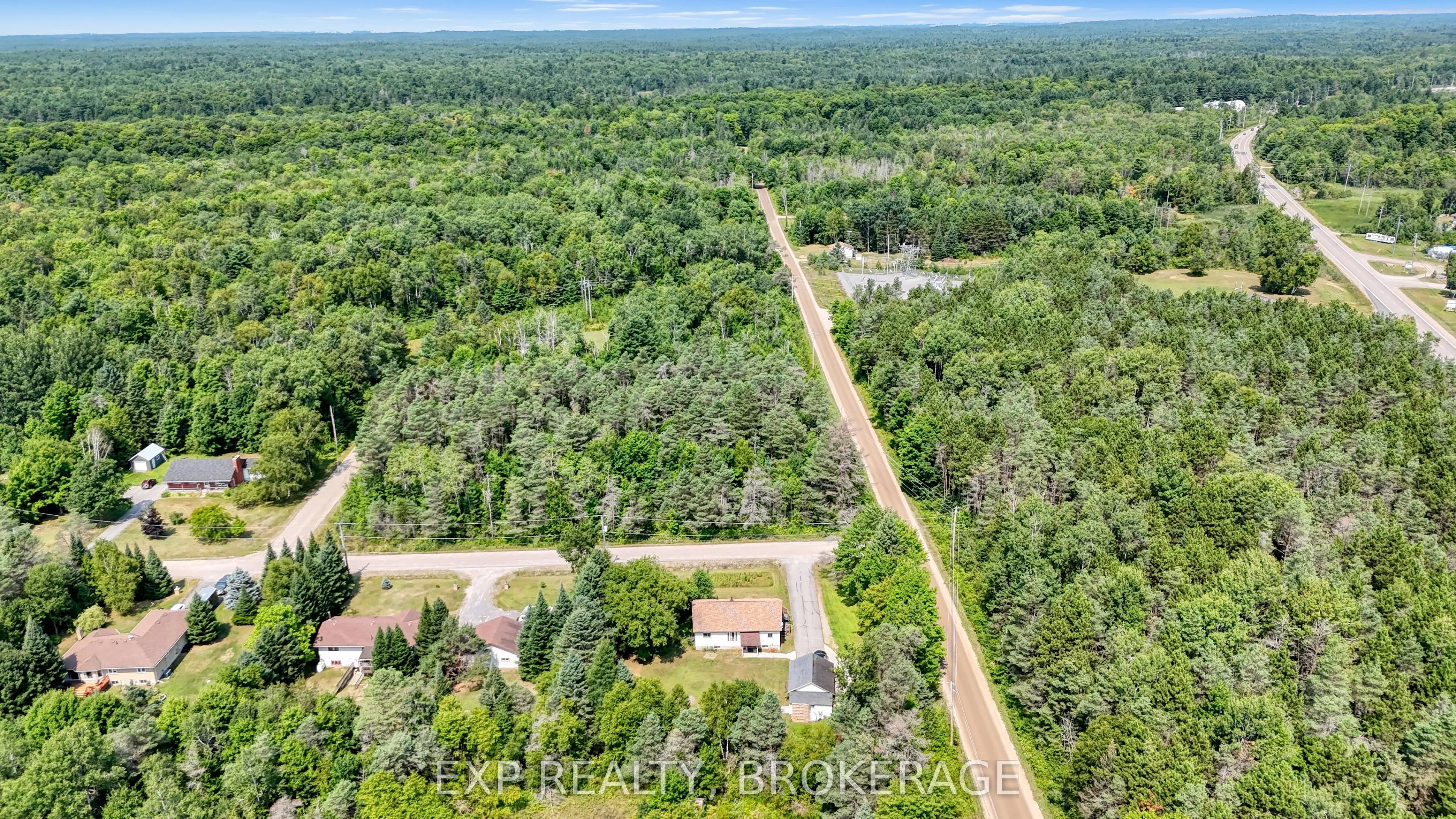 4 DENISON Drive