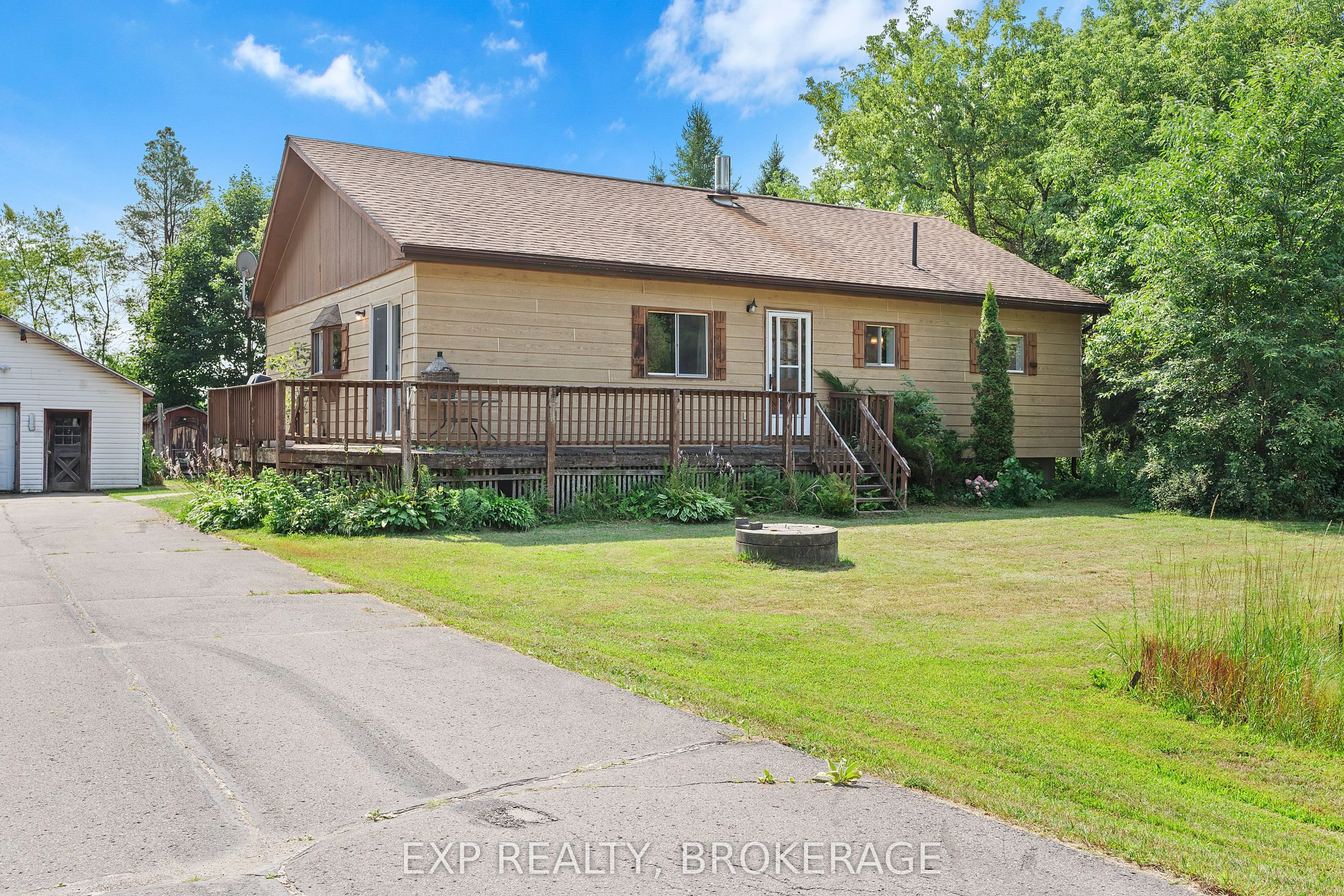 4 DENISON Drive