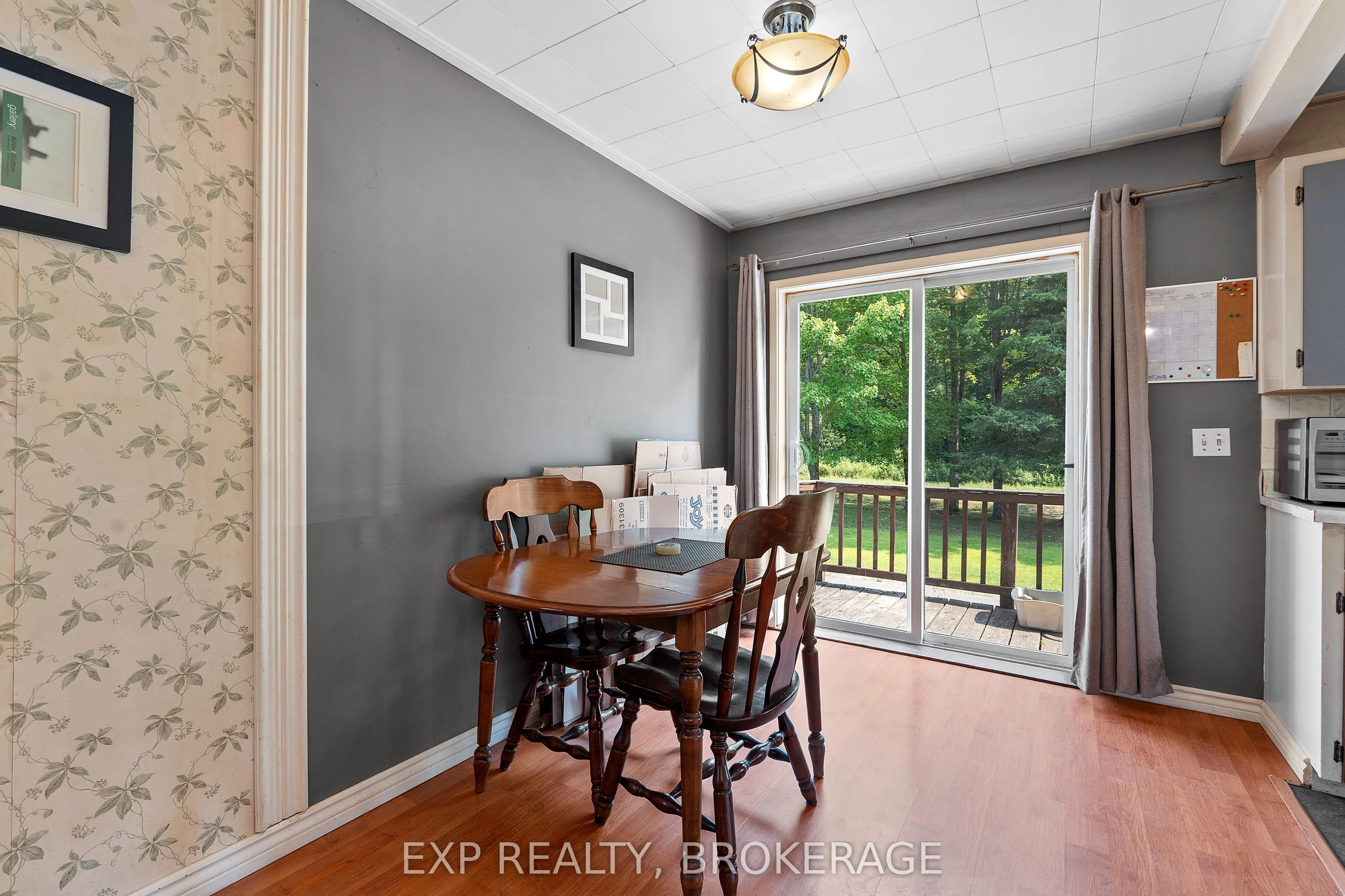 4 DENISON Drive