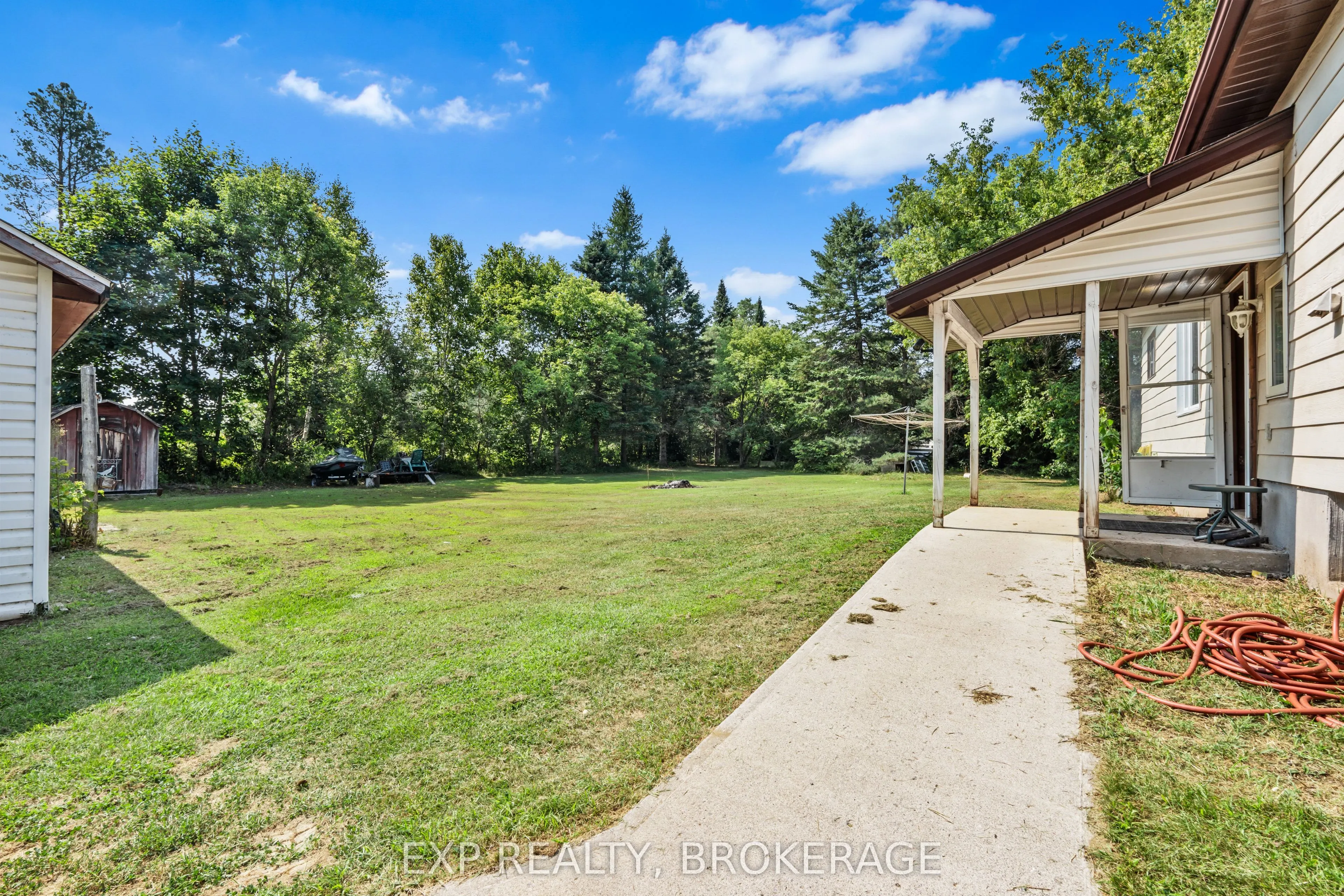 4 DENISON Drive