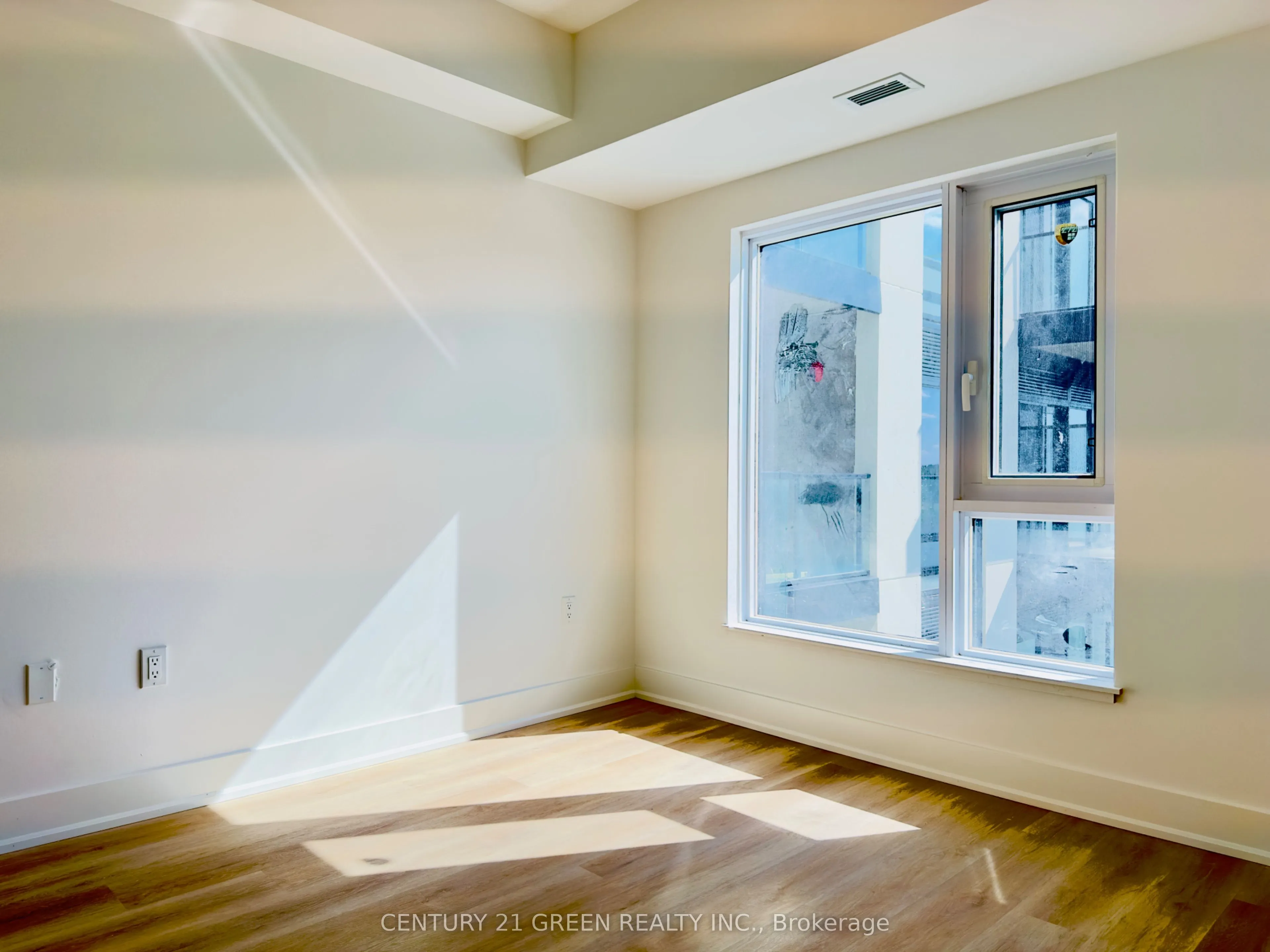 575 Conklin Road N, #913