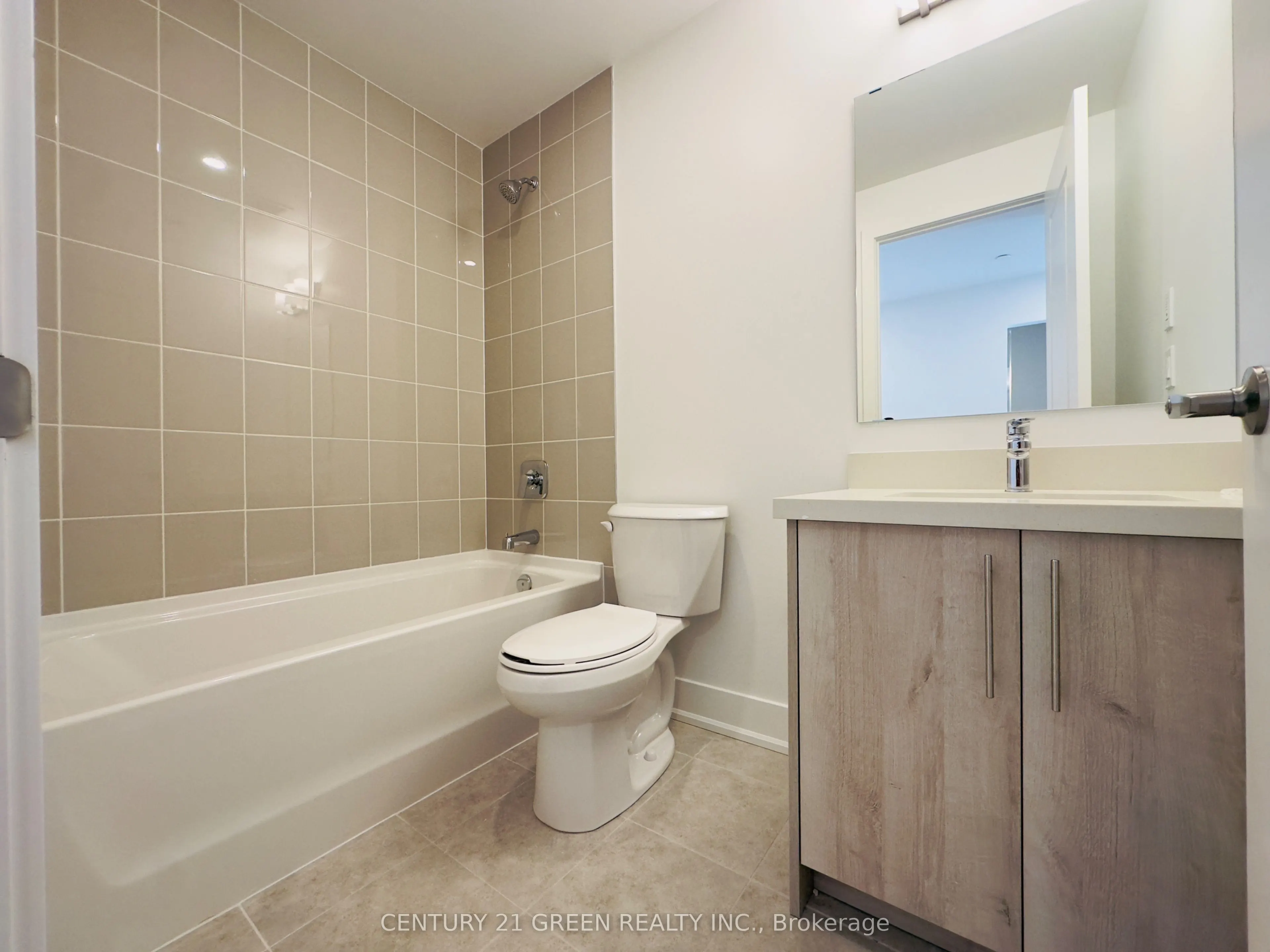 575 Conklin Road N, #913