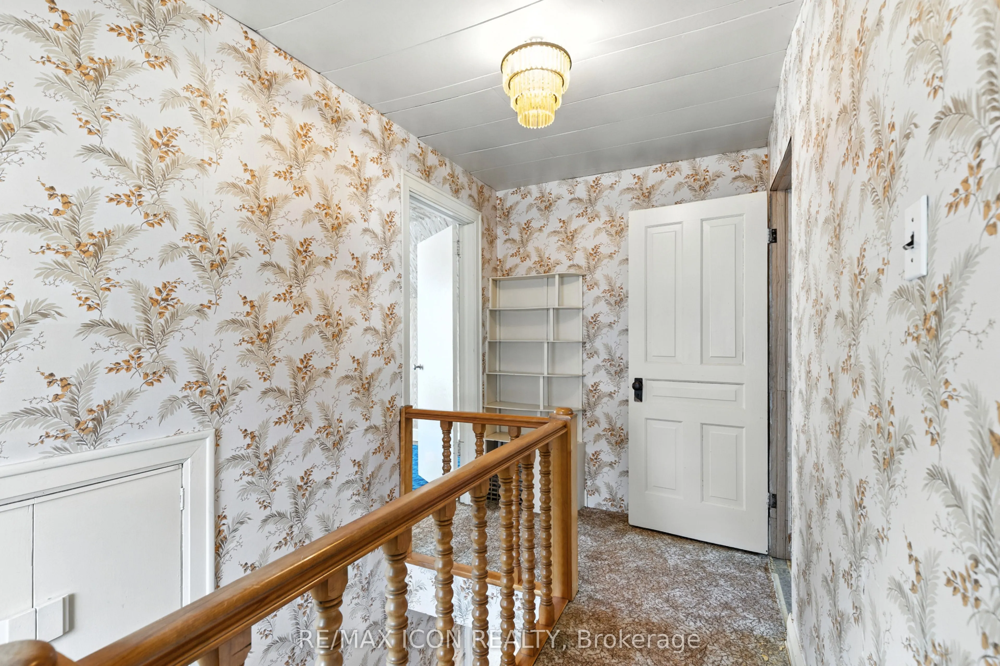 35 Grenville Avenue