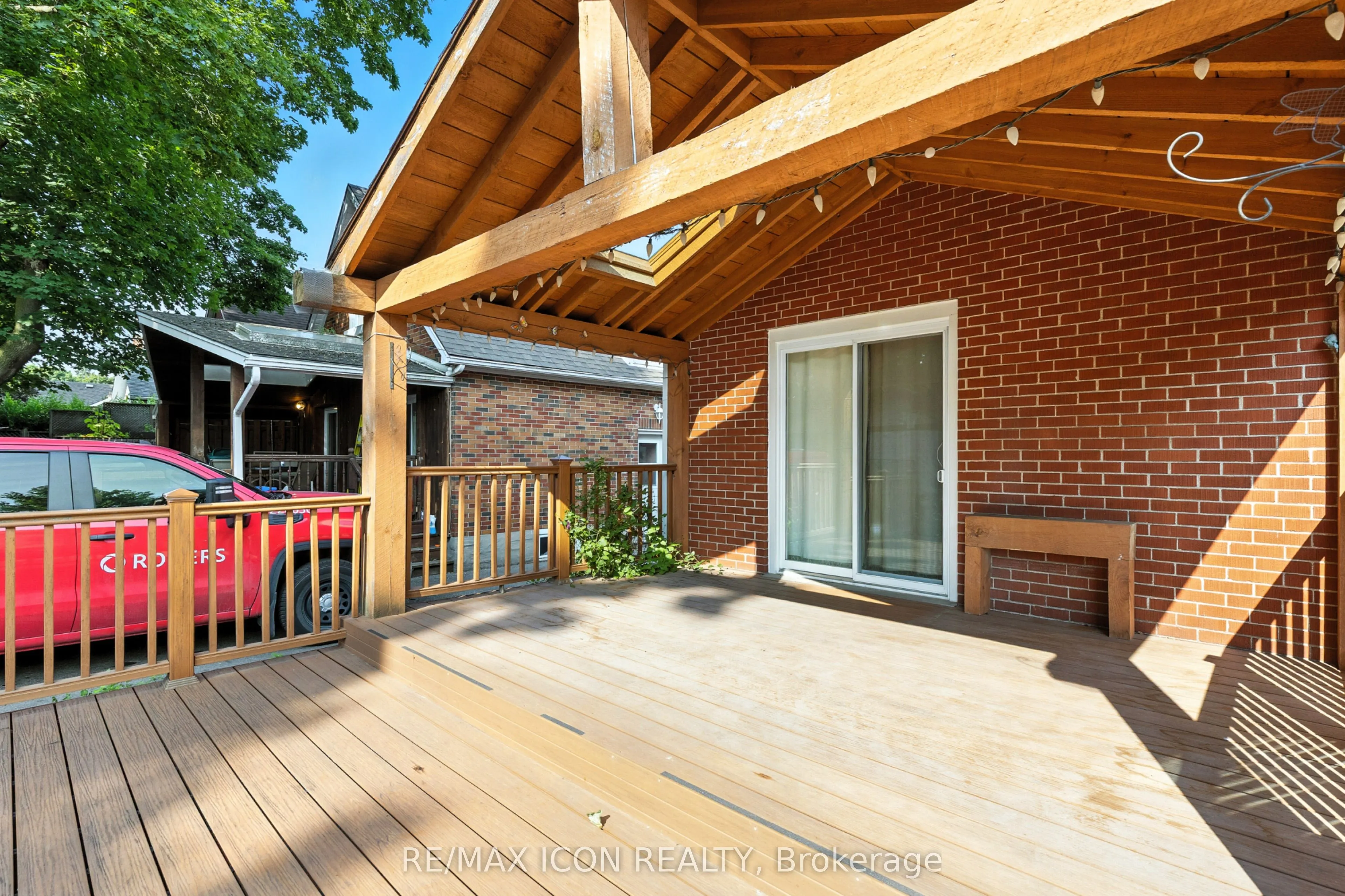 35 Grenville Avenue