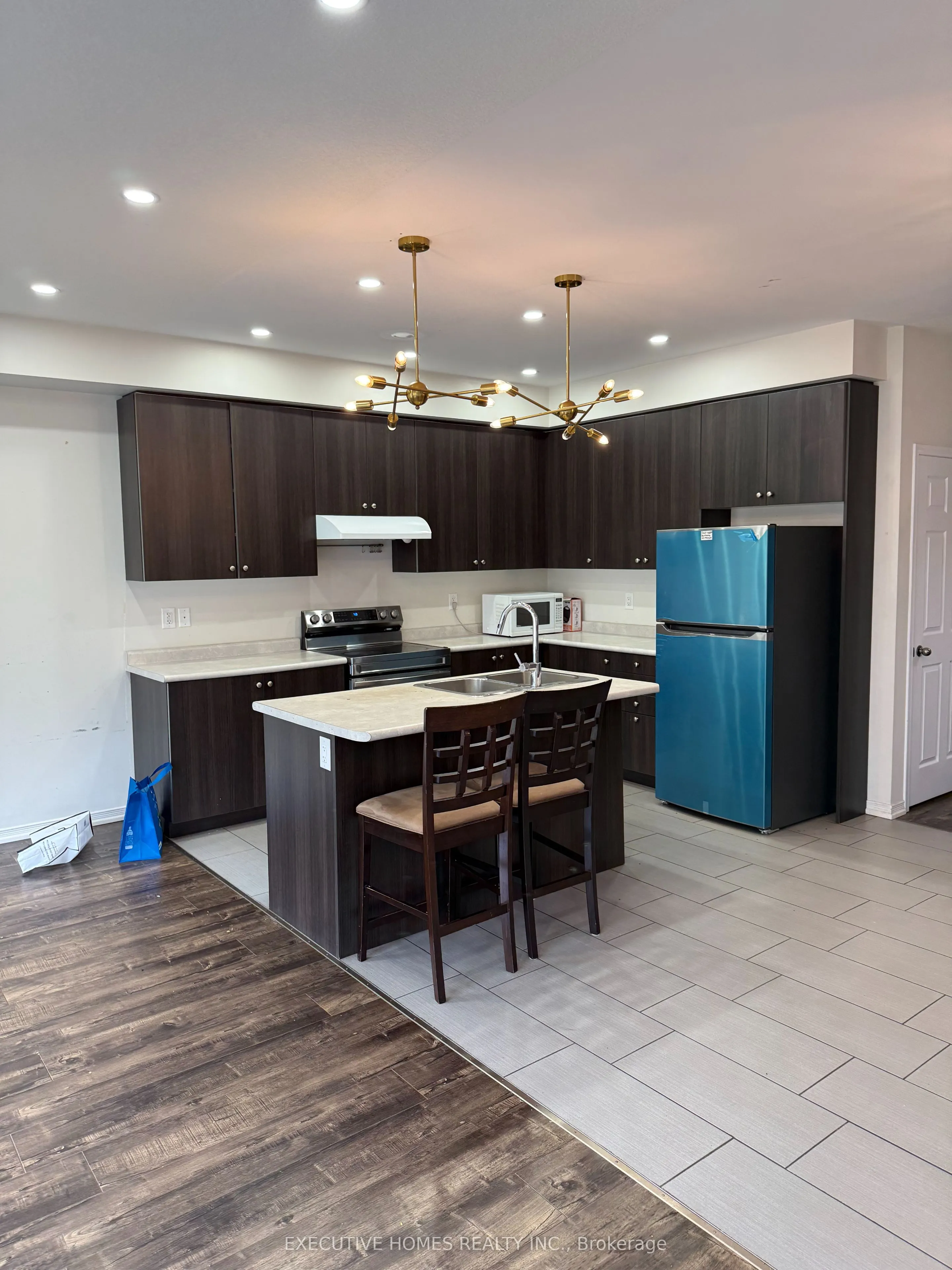 8080 Blue Ash Lane