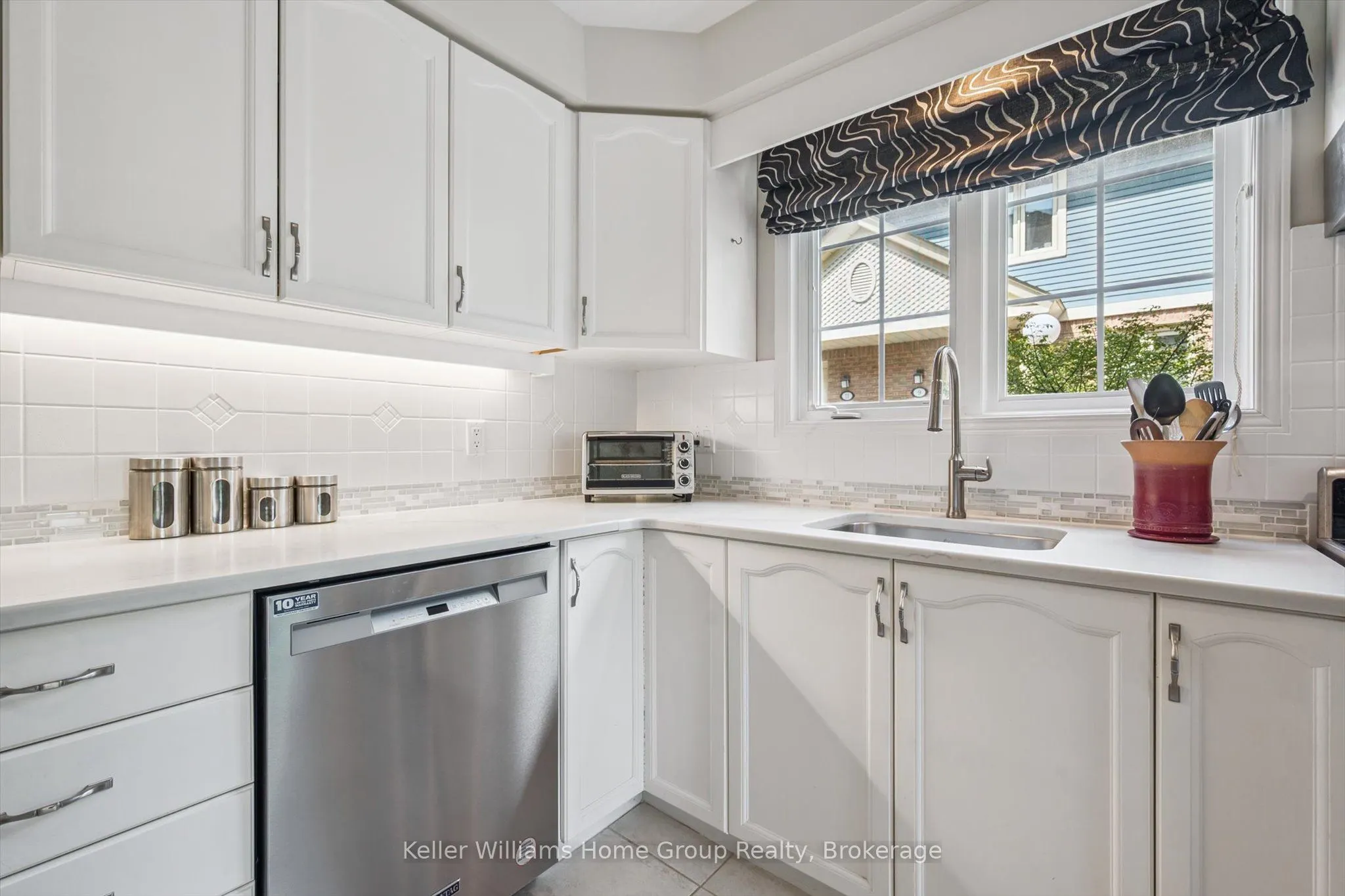941 Gordon Street, #14