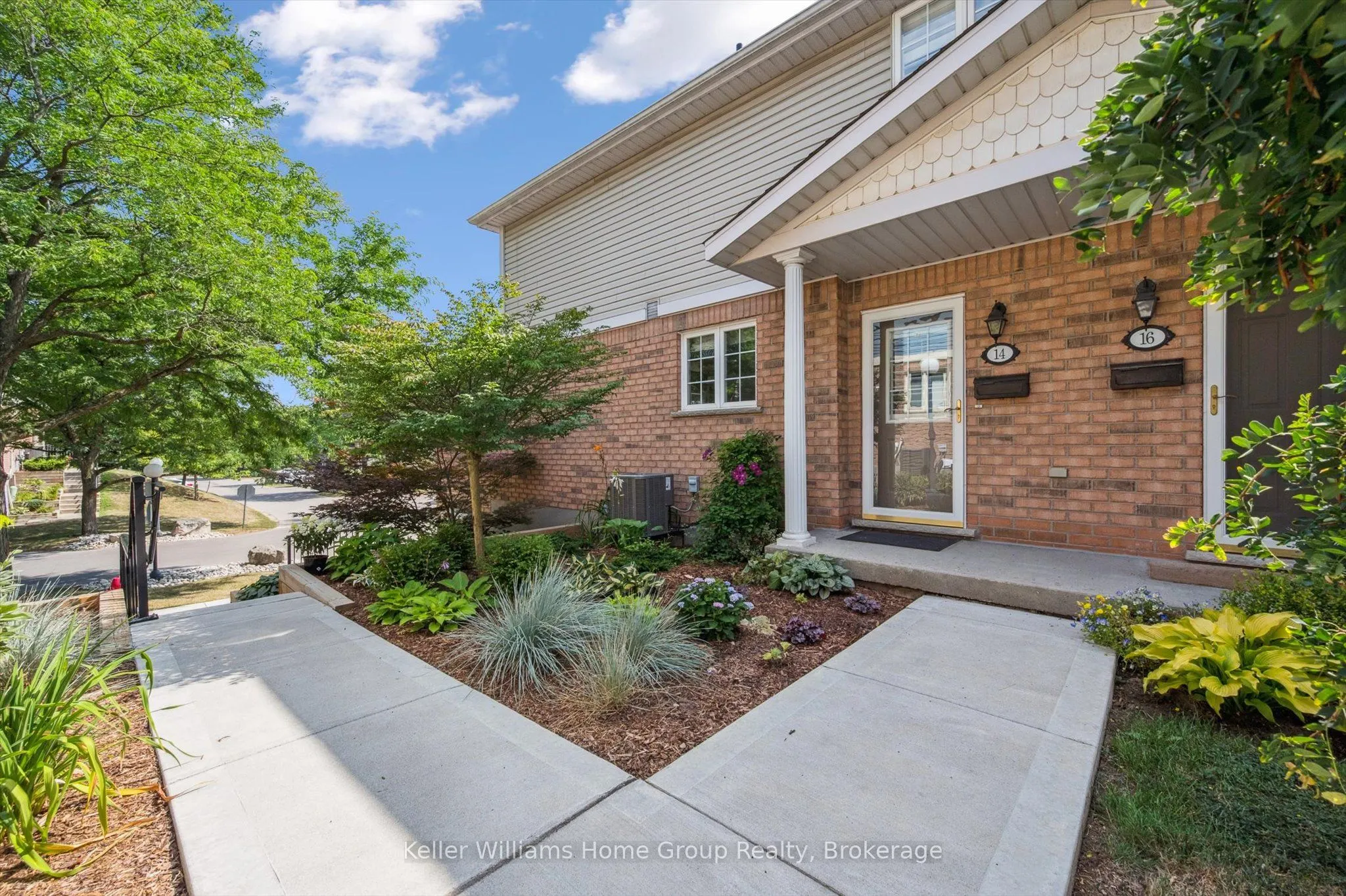 941 Gordon Street, #14