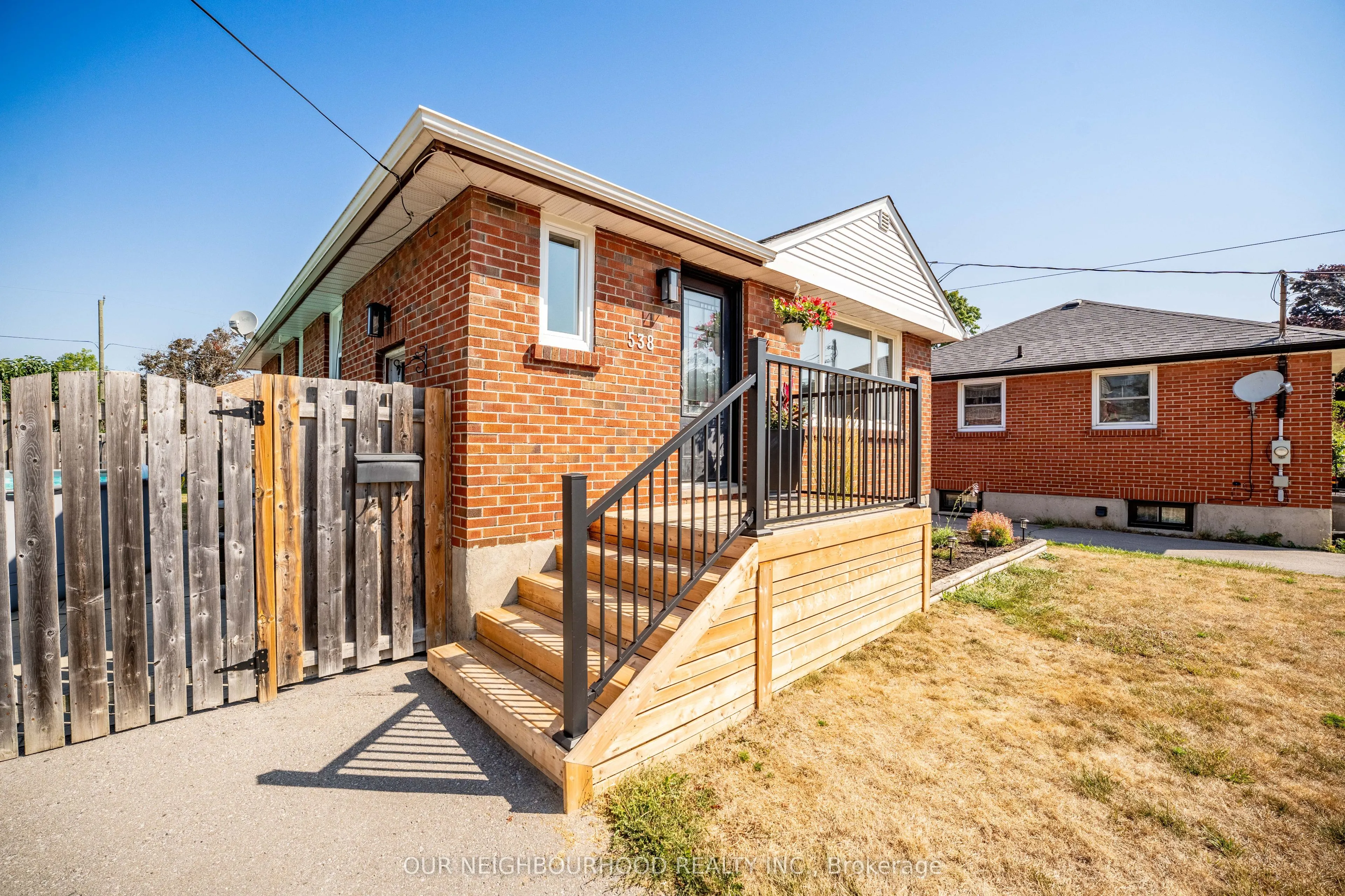 538 Shirley Street, #B