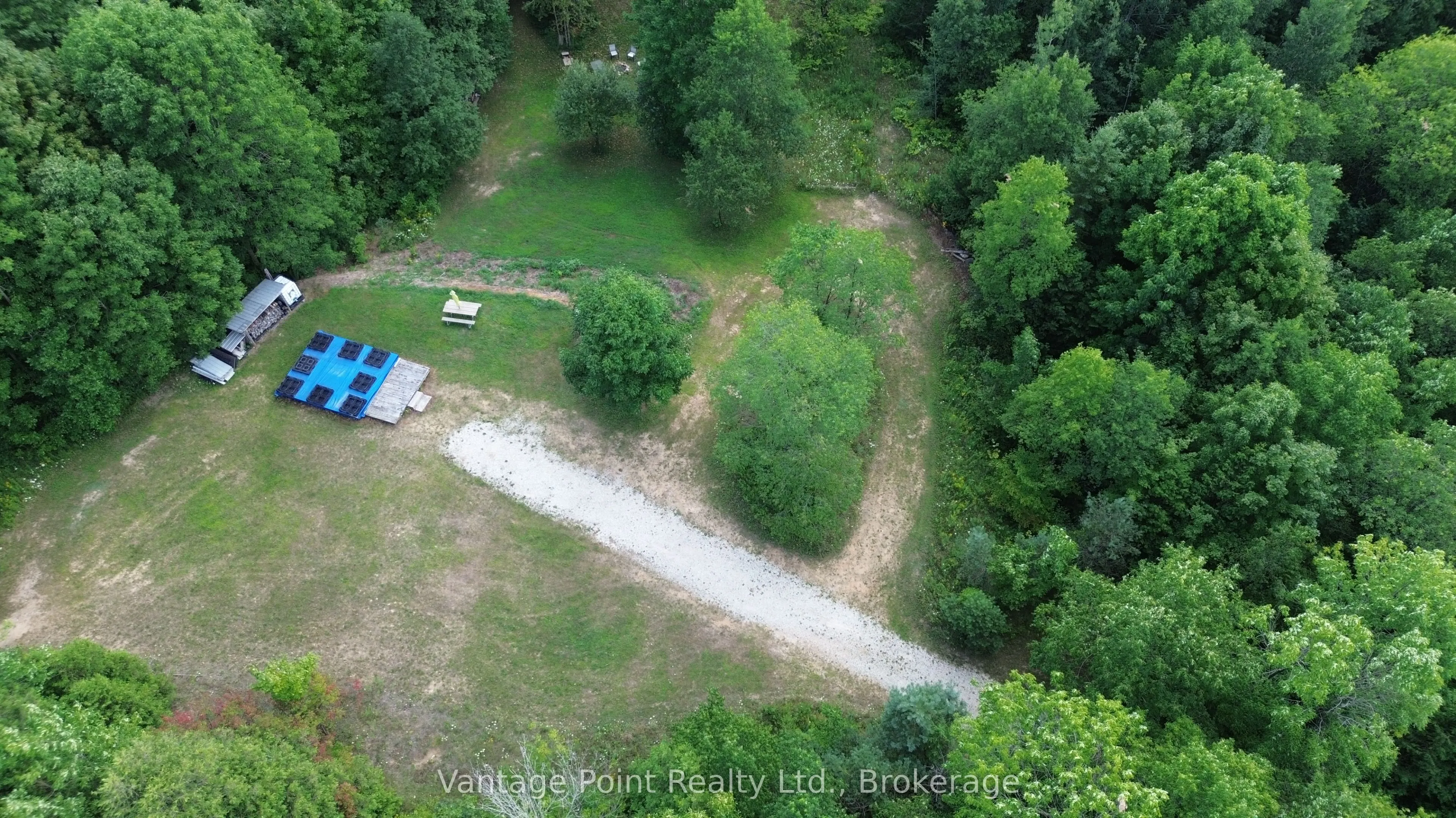 404694 Grey Rd 4 Road