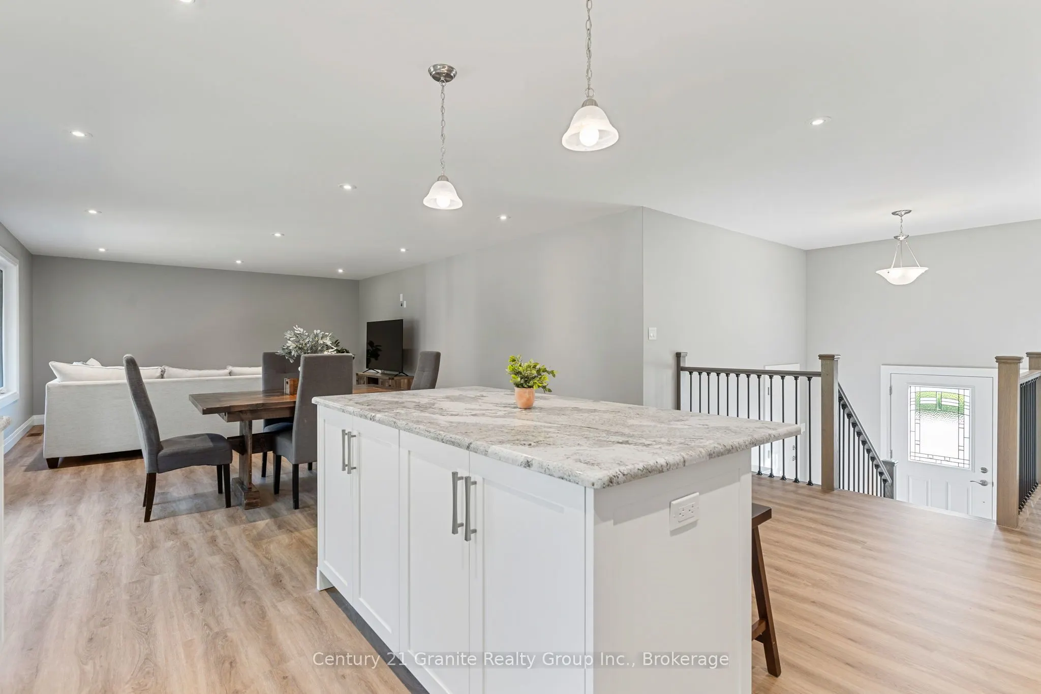 7 Marluc Avenue