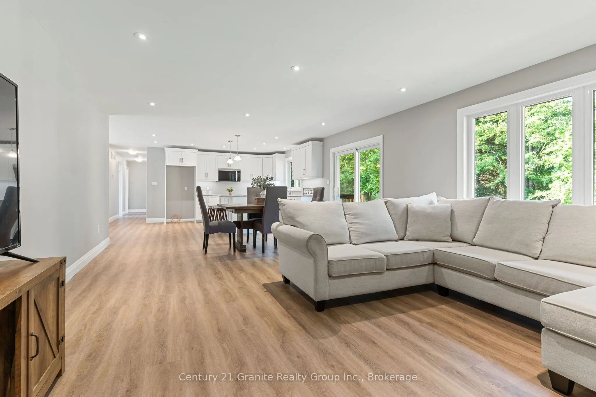 7 Marluc Avenue