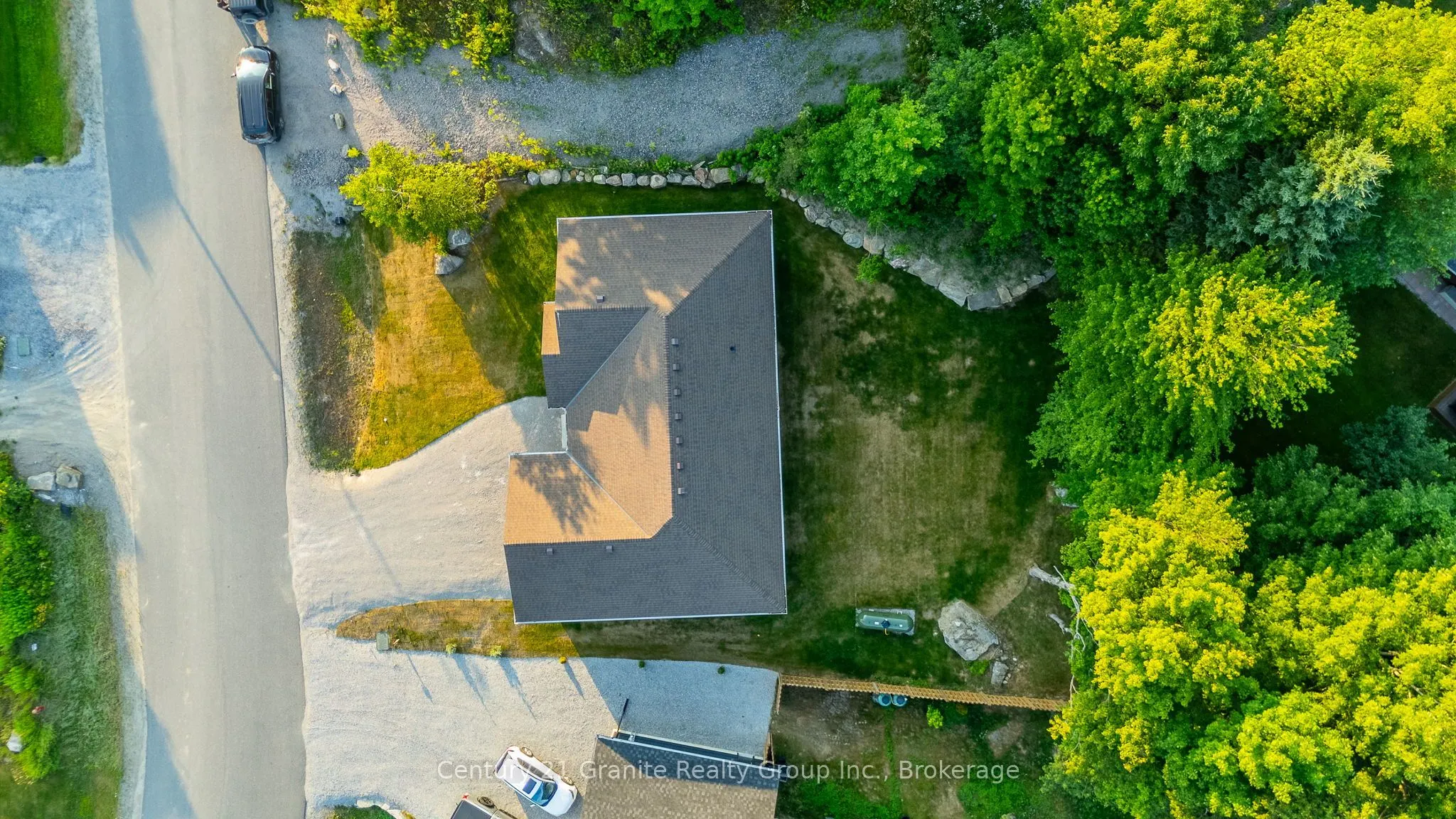 7 Marluc Avenue