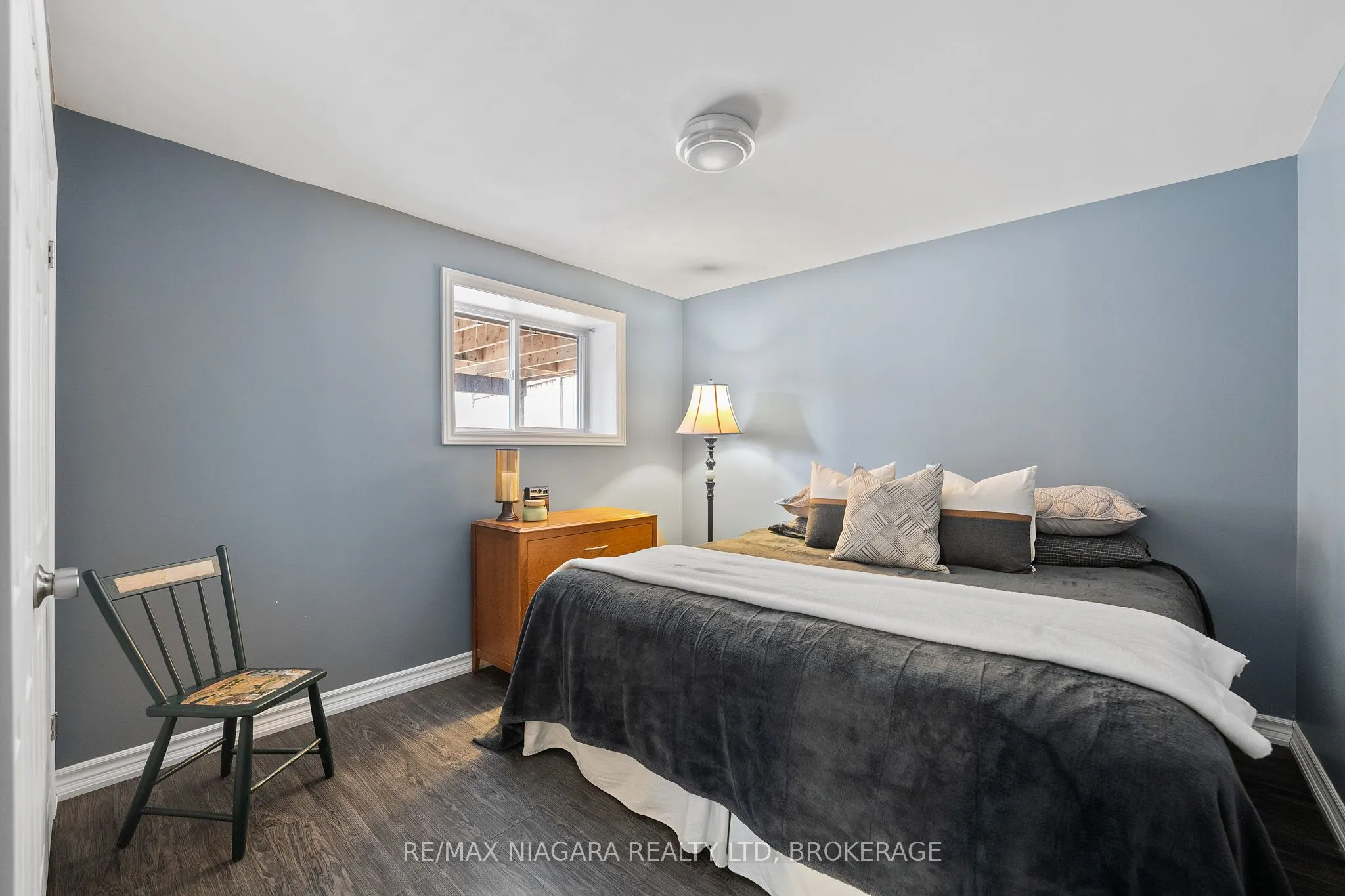 86 PARKSIDE Drive