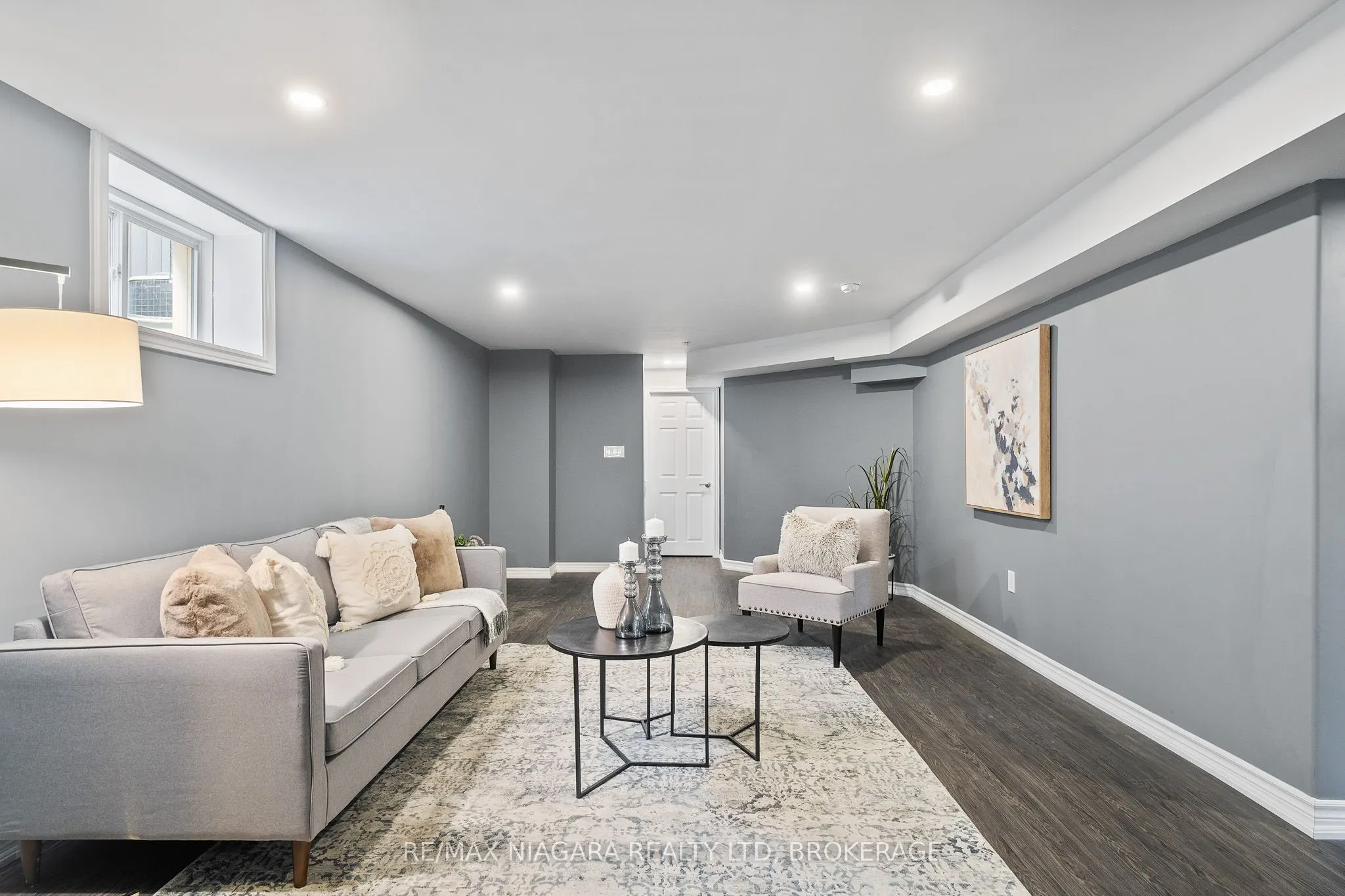86 PARKSIDE Drive